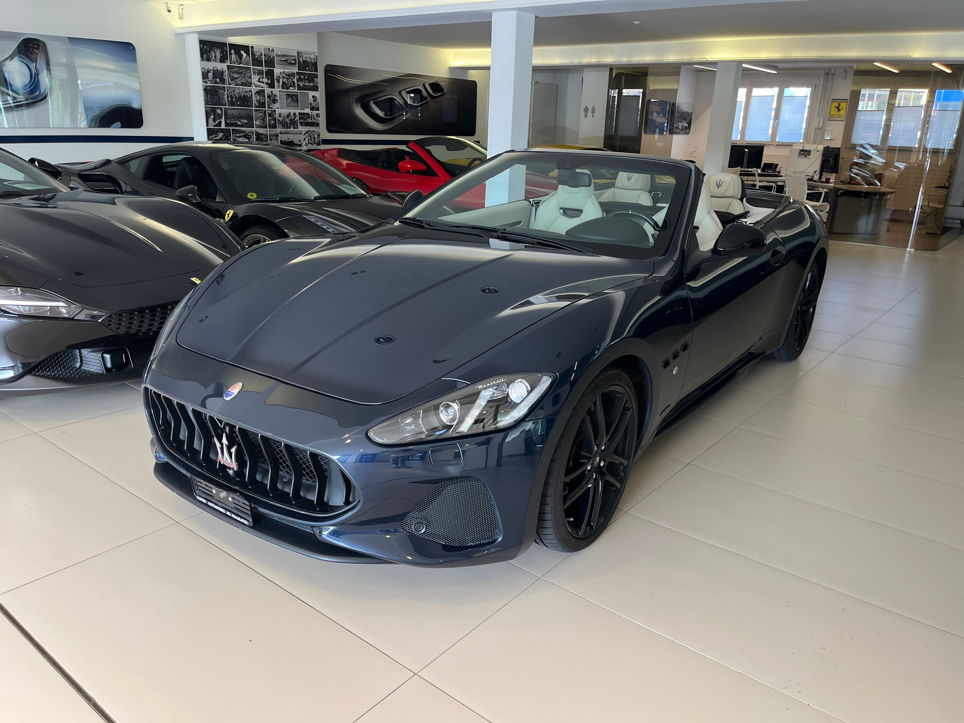 MASERATI GranCabrio Sport-image-12