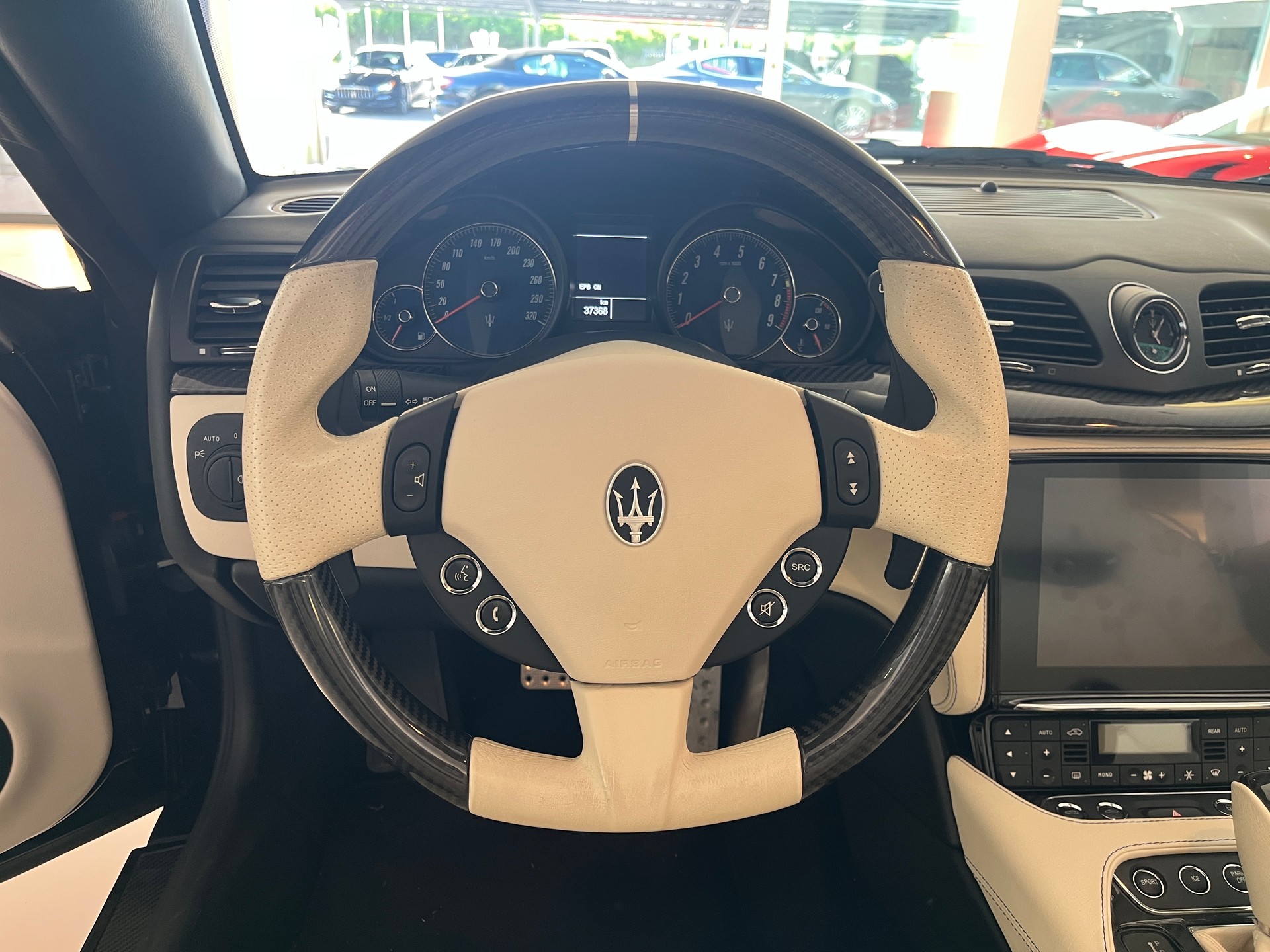 MASERATI GranCabrio Sport-image-8