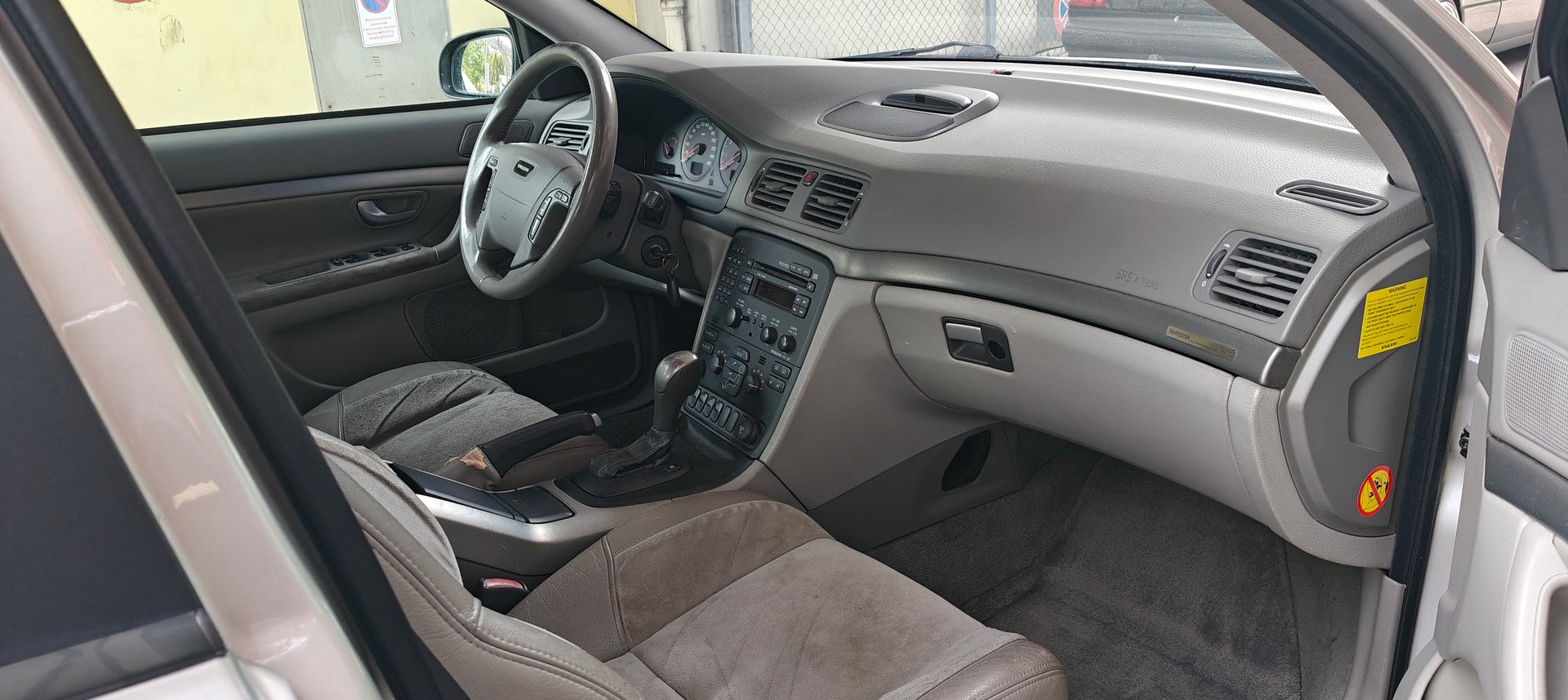 VOLVO S80 T6-image-8