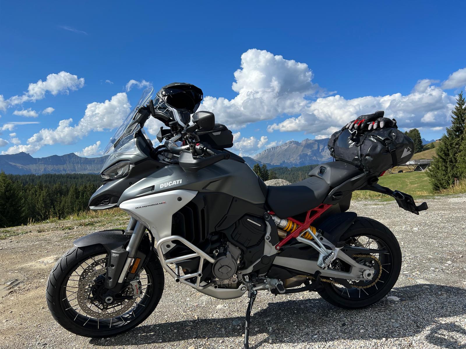 DUCATI Multistrada V4 S Travel & Radar Speichen Felgen