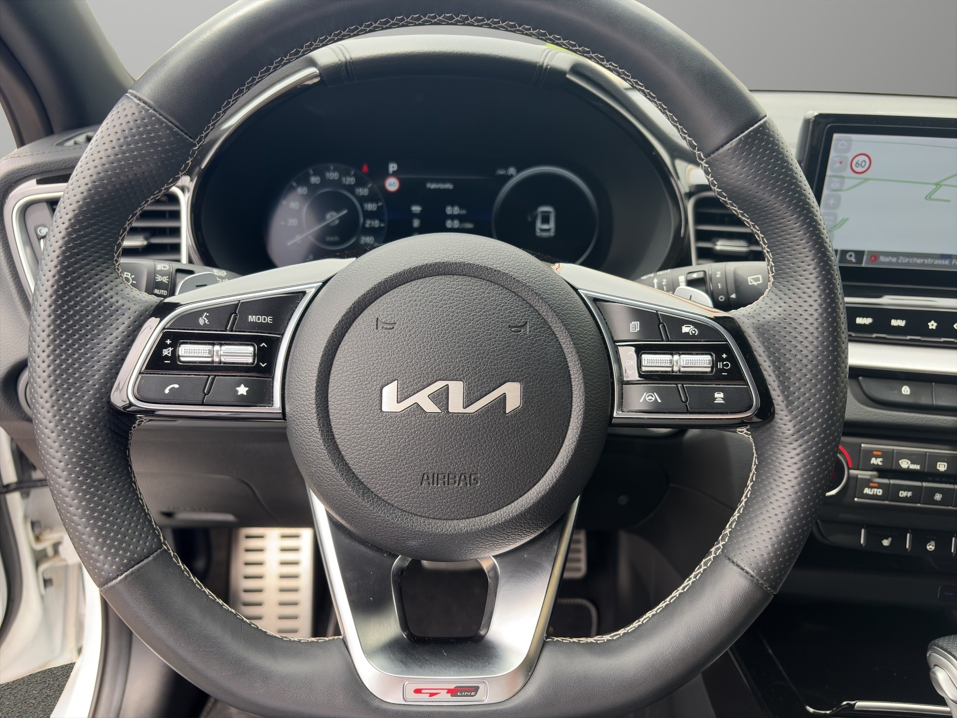 KIA Ceed 1.5 T-GDi GT-Line-image-4