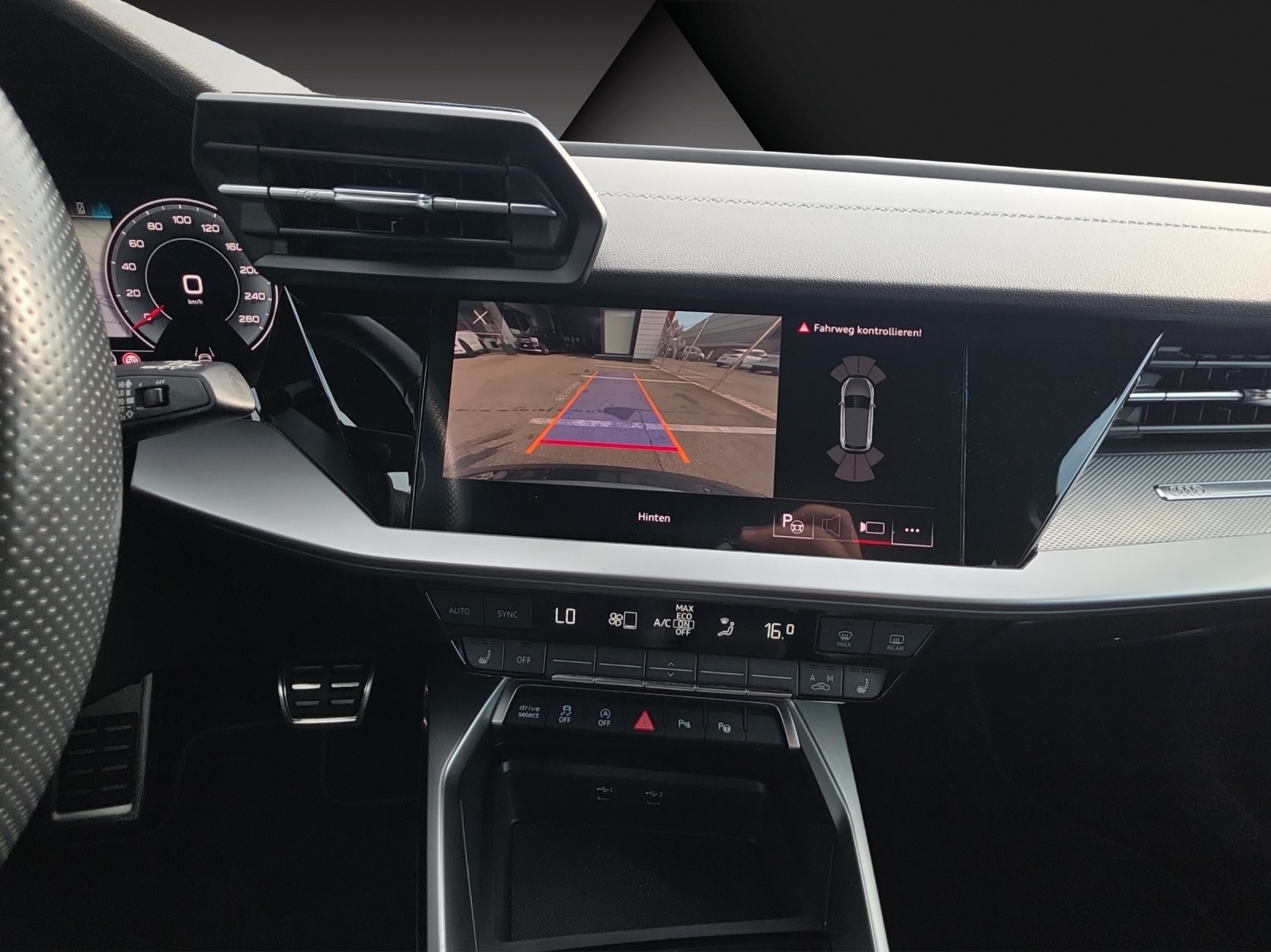 AUDI A3 Sportback 35 TFSI S line Attraction S-tronic-image-9