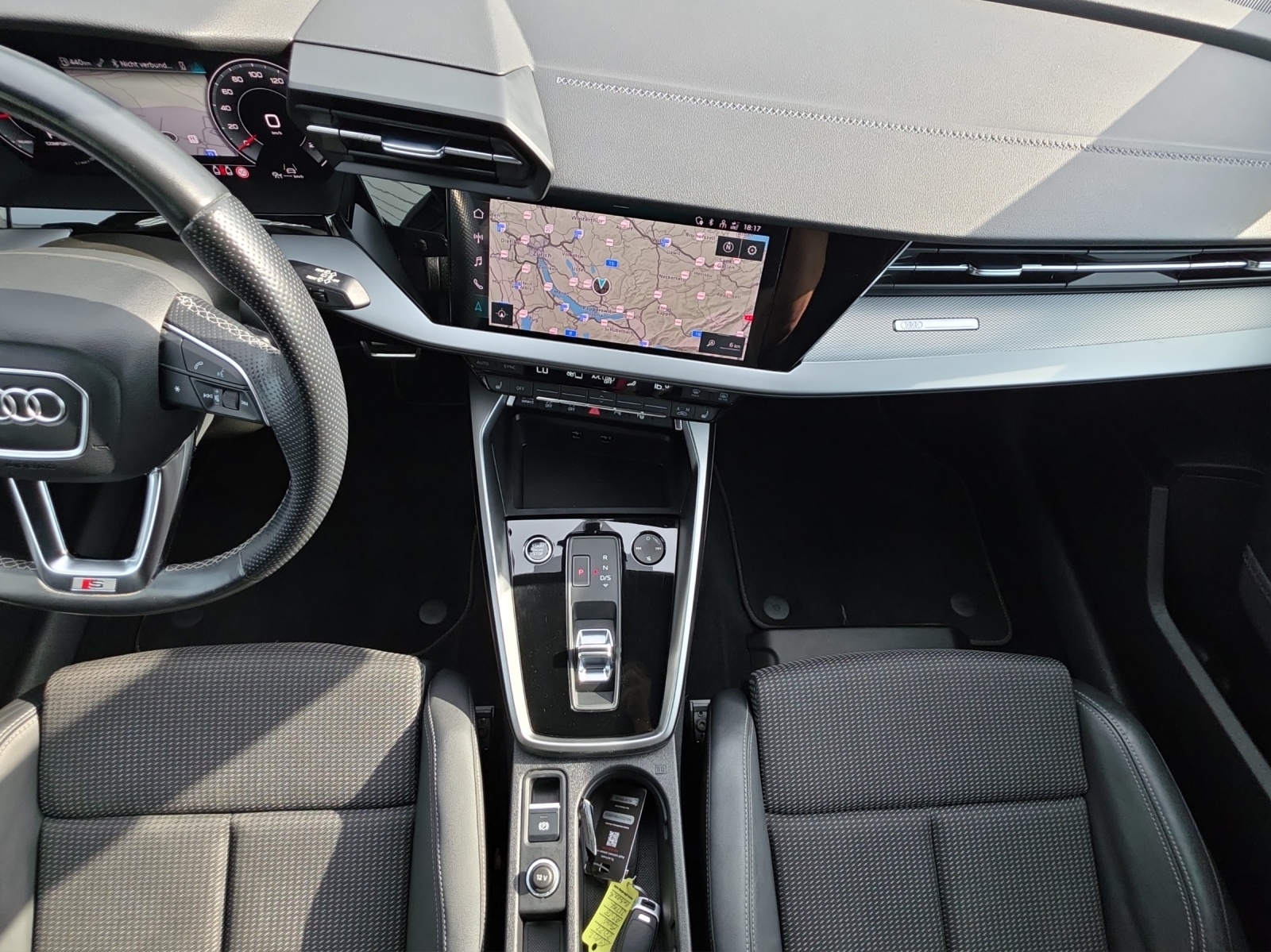 AUDI A3 Sportback 35 TFSI S line Attraction S-tronic-image-10