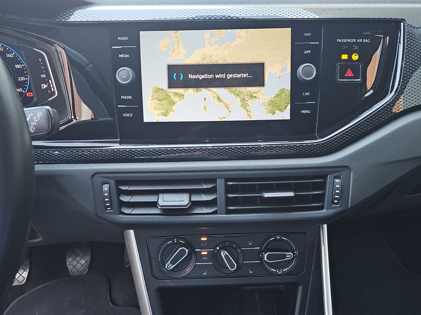 VW Taigo 1.0 TSI Life-image-10