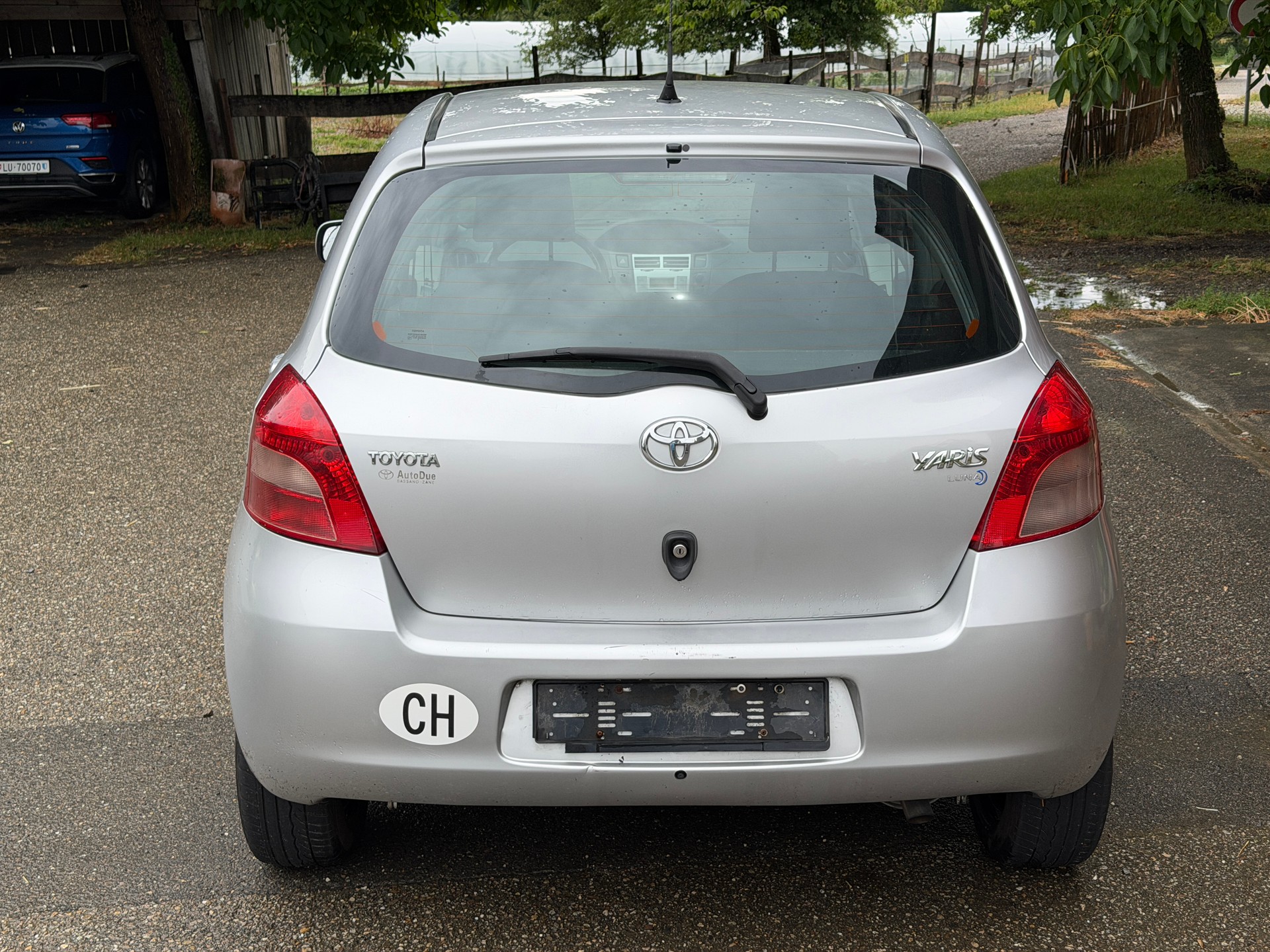 TOYOTA YARIS-image-3