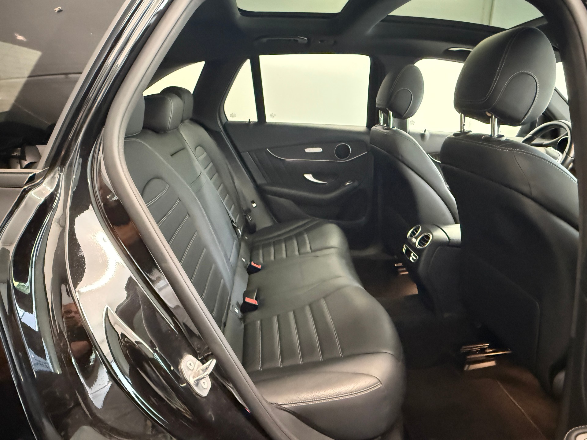 MERCEDES-BENZ GLC 250 AMG Line 4Matic 9G-Tronic Ab 380.- pro Monat-image-15