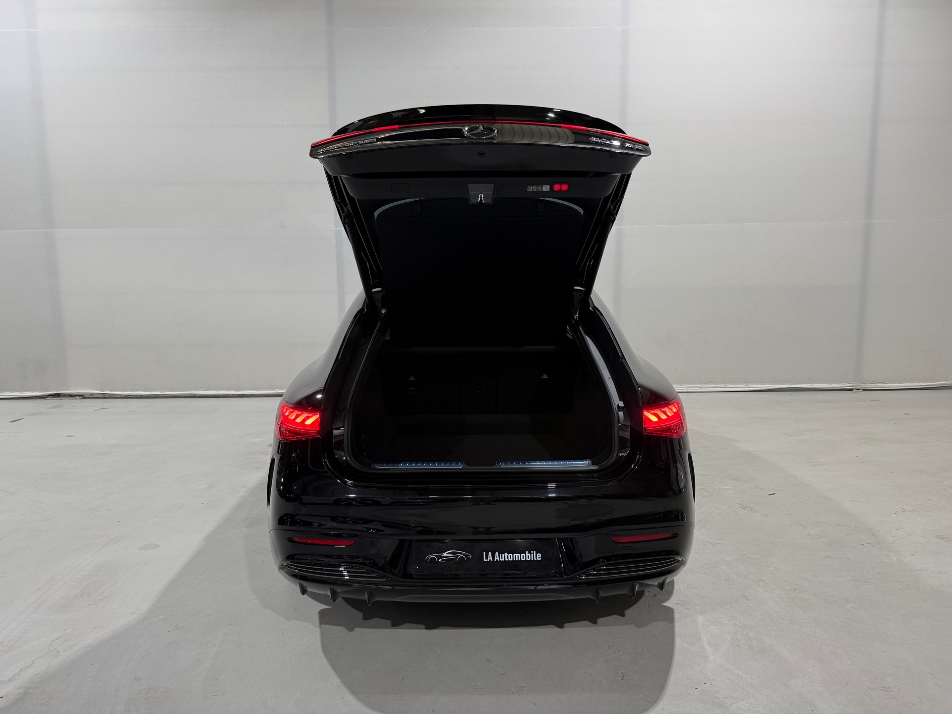 MERCEDES-BENZ EQS 53 AMG 4Matic+-image-10