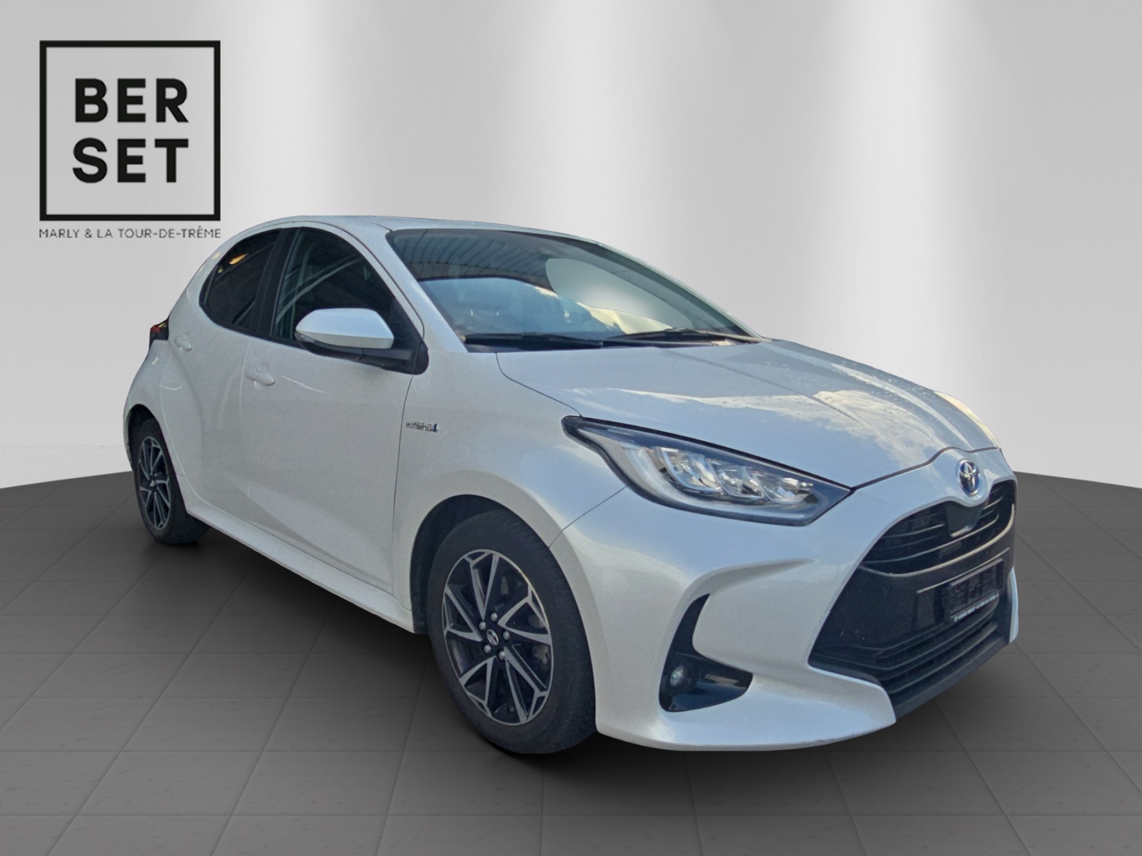 TOYOTA Yaris 1.5 VVT-i HSD Trend-image-6