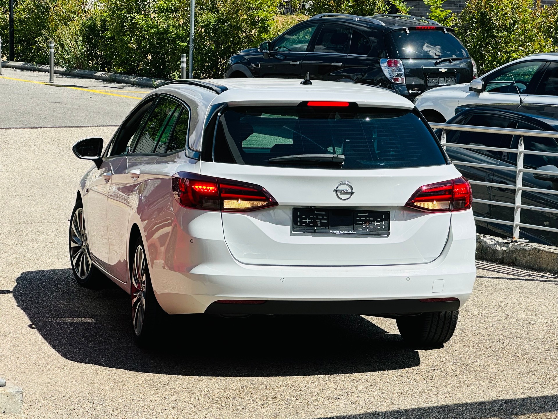 OPEL Astra Sports Tourer 1.4i Turbo Edition-image-9