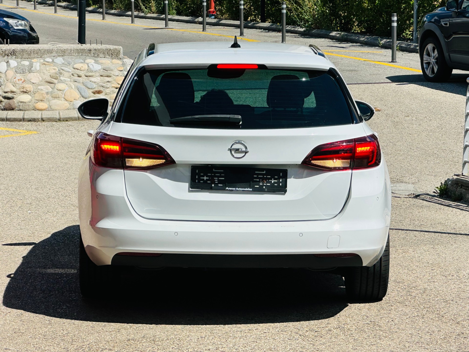 OPEL Astra Sports Tourer 1.4i Turbo Edition-image-8