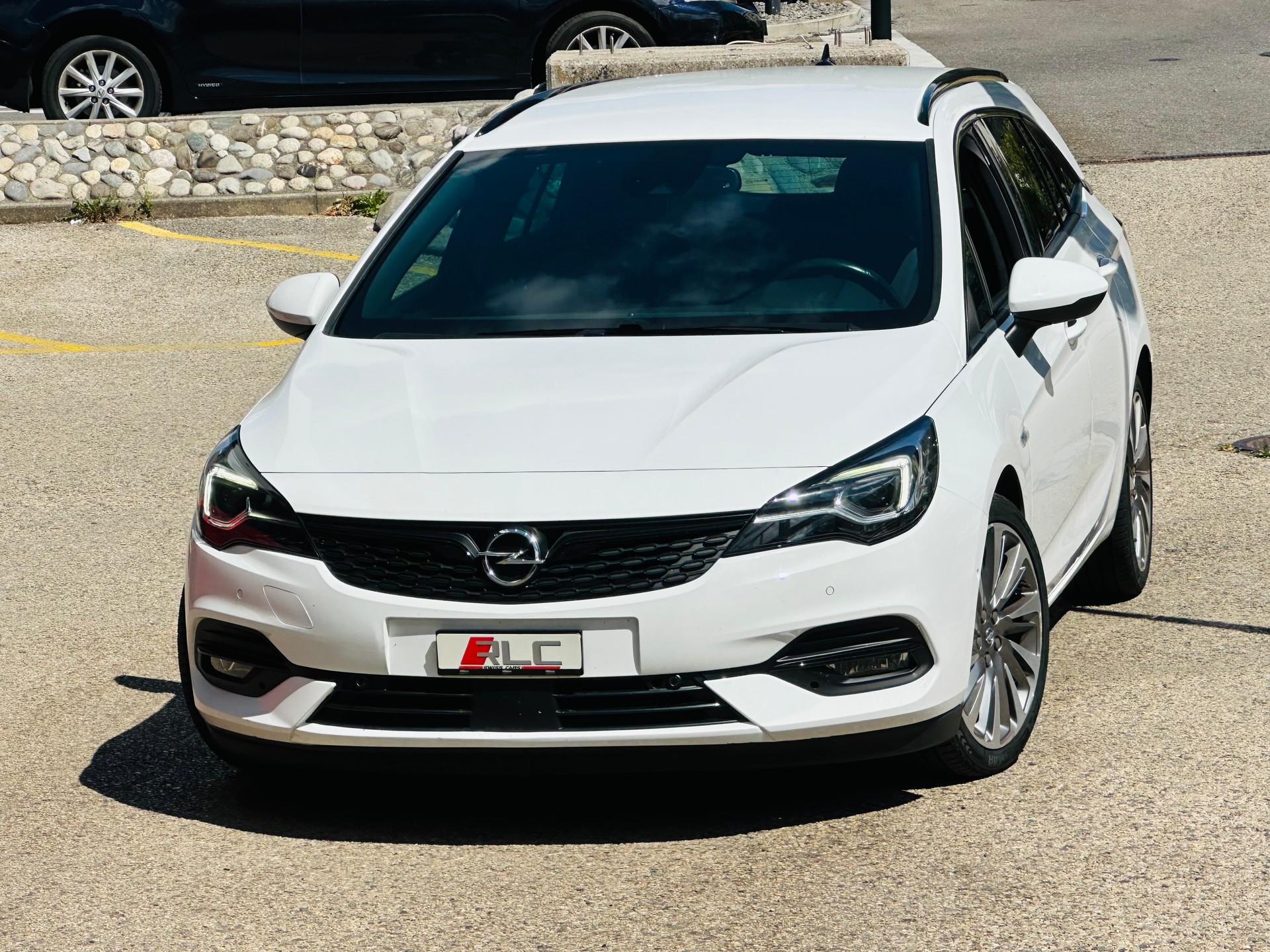 OPEL Astra Sports Tourer 1.4i Turbo Edition-image-5