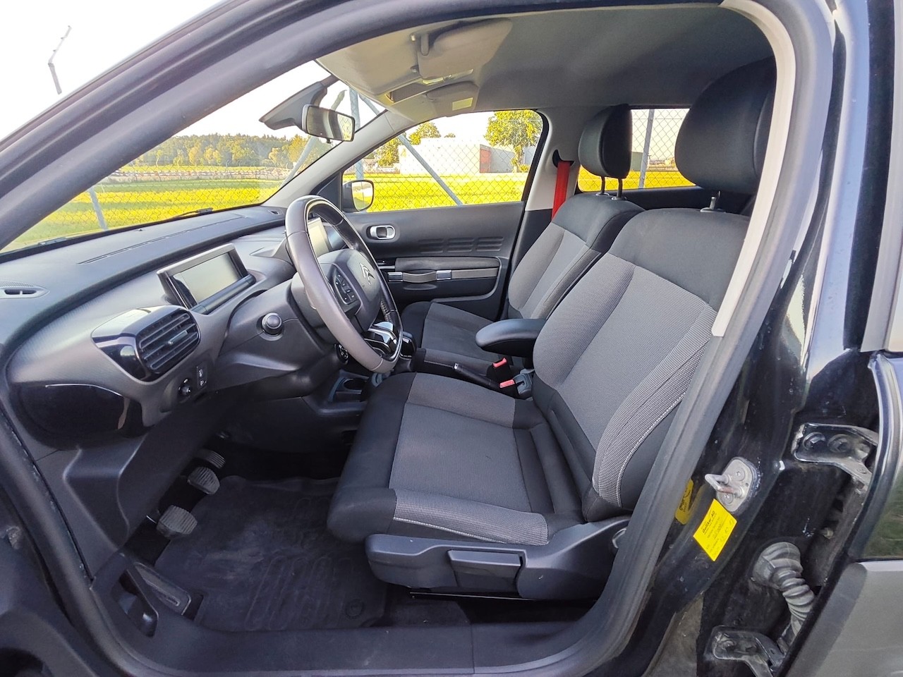 CITROEN C4 Cactus 1.2 e-THP Rip Curl-image-15