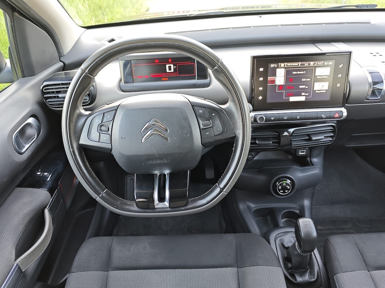 CITROEN C4 Cactus 1.2 e-THP Rip Curl-image-18