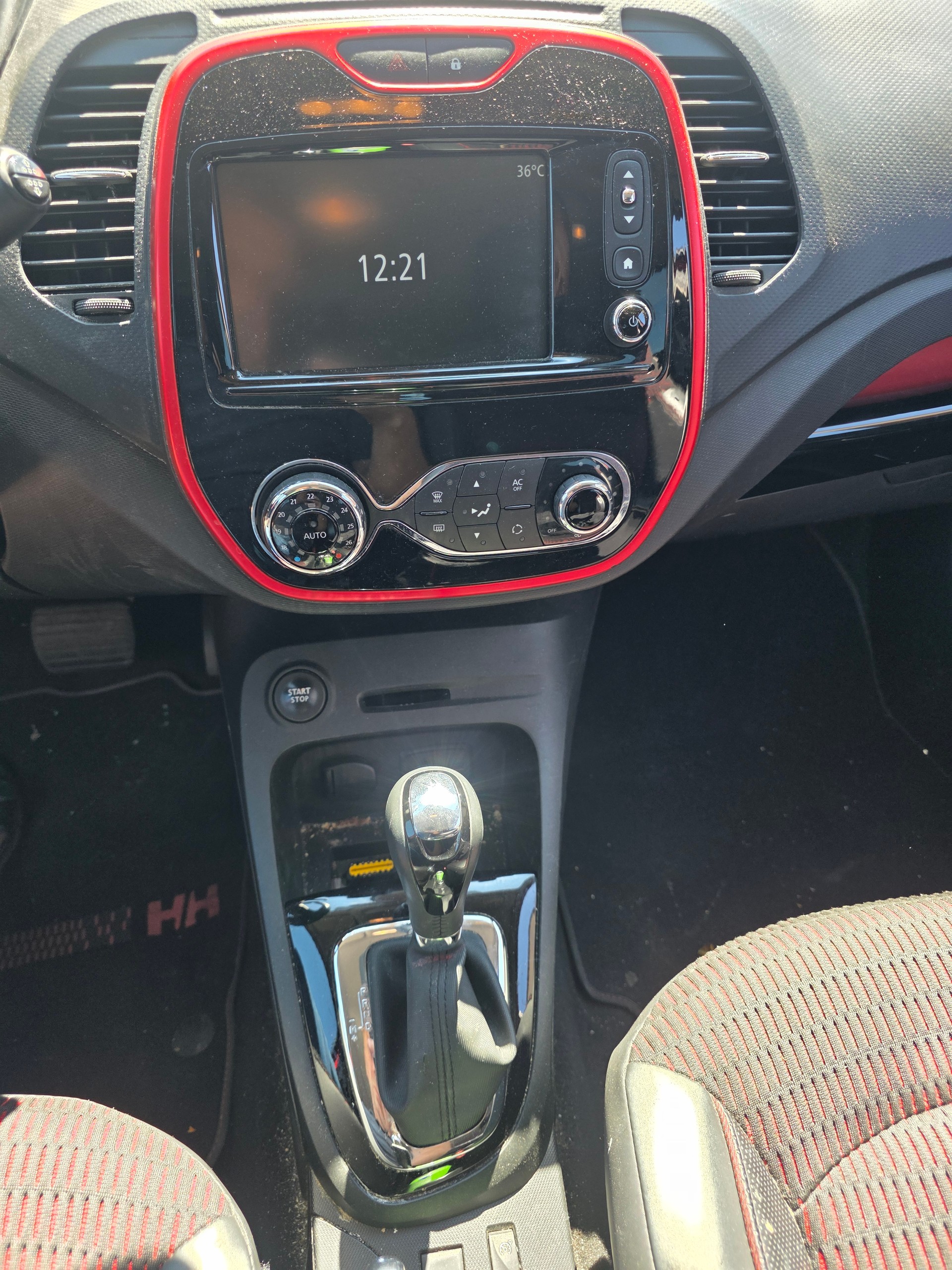 RENAULT Captur 1.2 T Helly Hansen EDC ab mfk-image-6