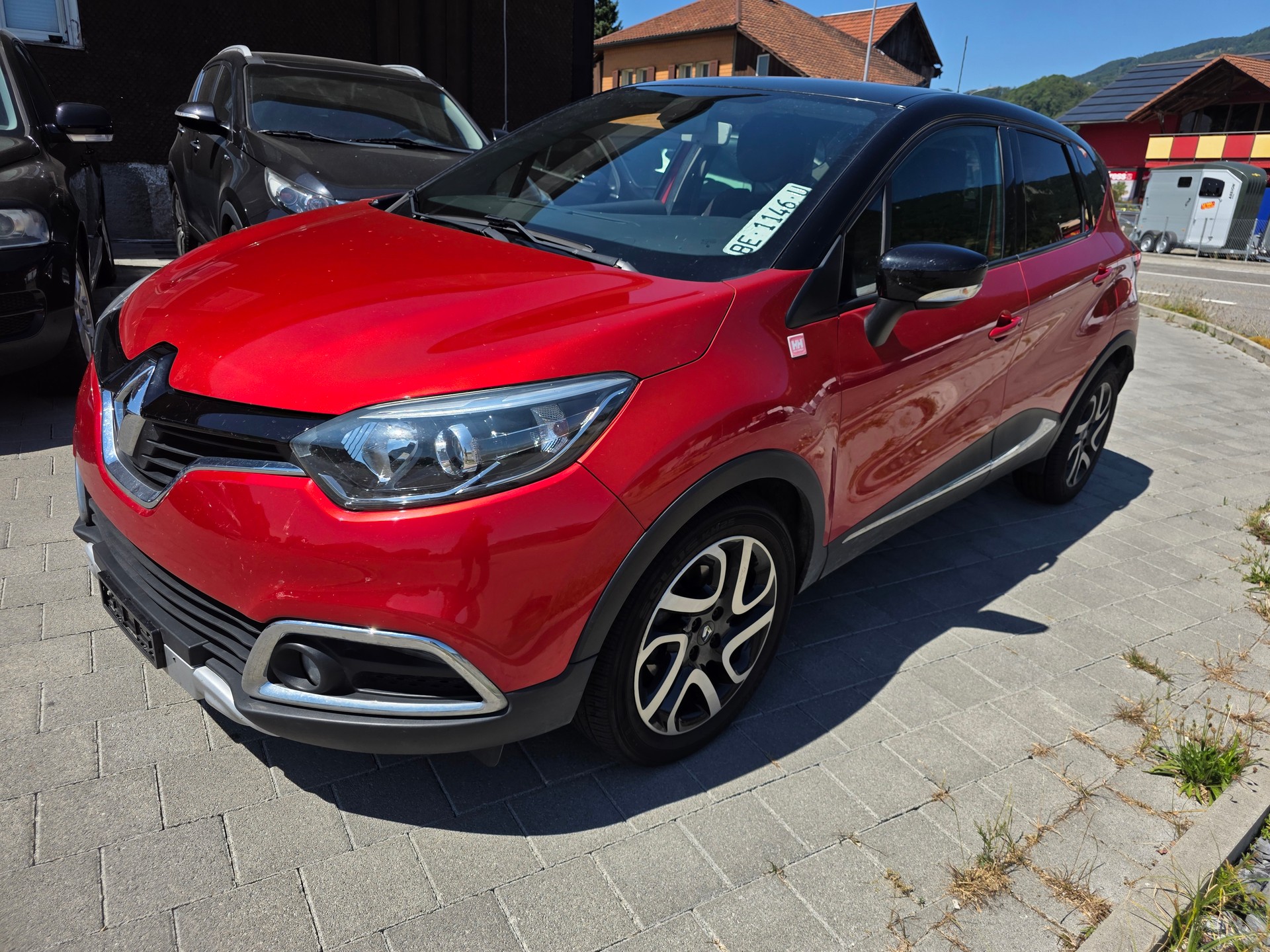 RENAULT Captur 1.2 T Helly Hansen EDC ab mfk-image-8