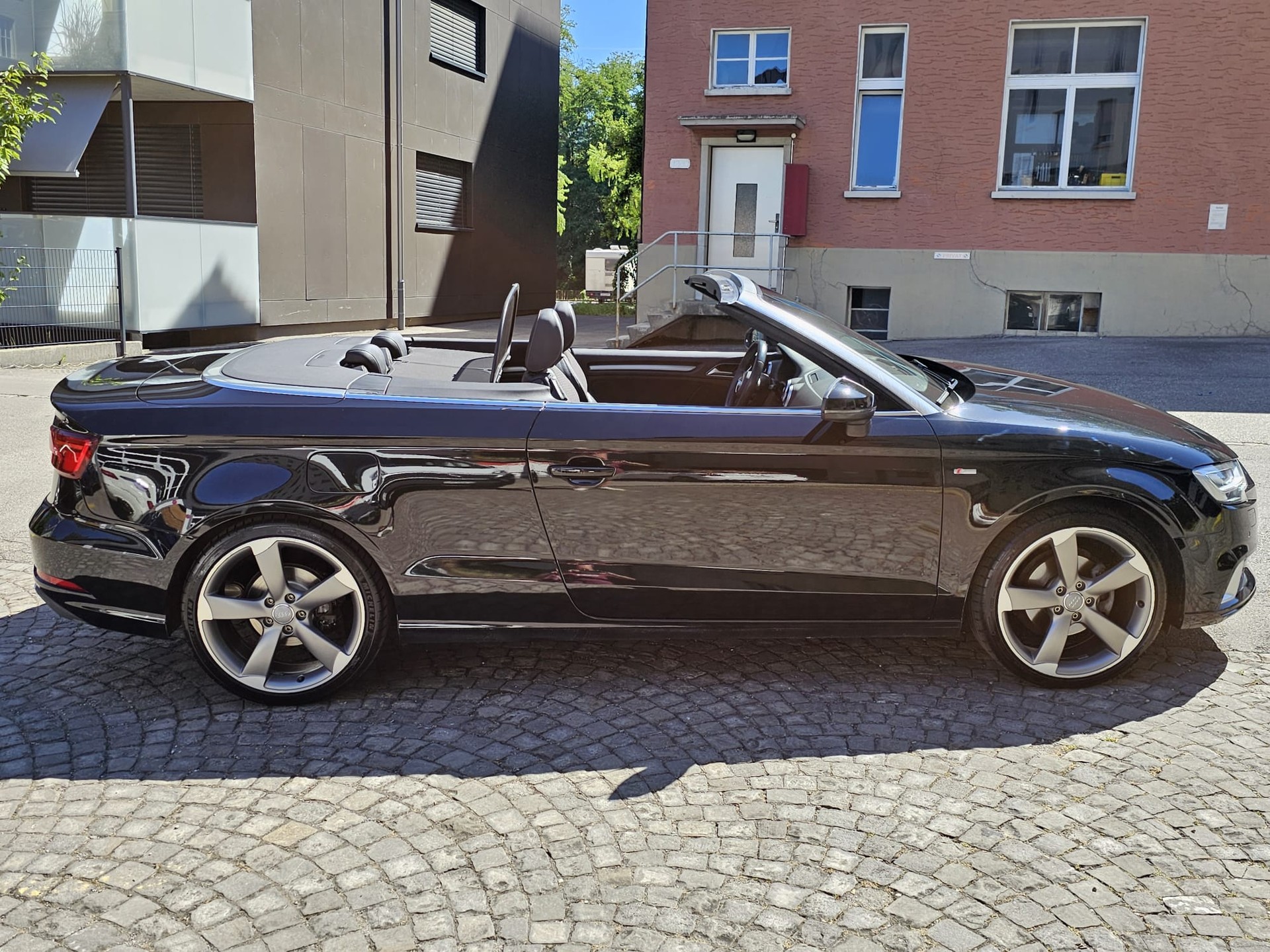 AUDI A3 Cabriolet 35 TFSI Sport Attraction S-tronic-image-6
