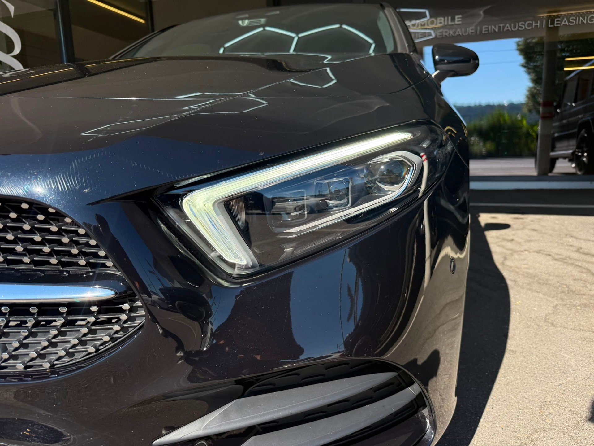 MERCEDES-BENZ A 200 AMG Line *Distronic* *Pano Dach* *Burmester* *Gratis Service* 7G-DCT-image-8