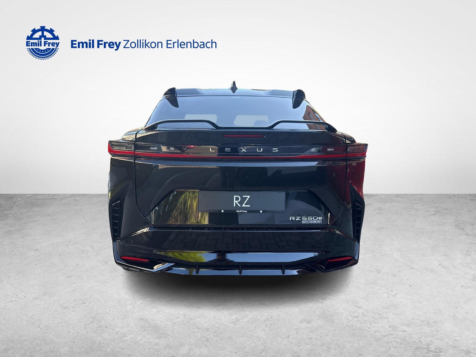 LEXUS RZ 550e F Sport-showroom-element-3