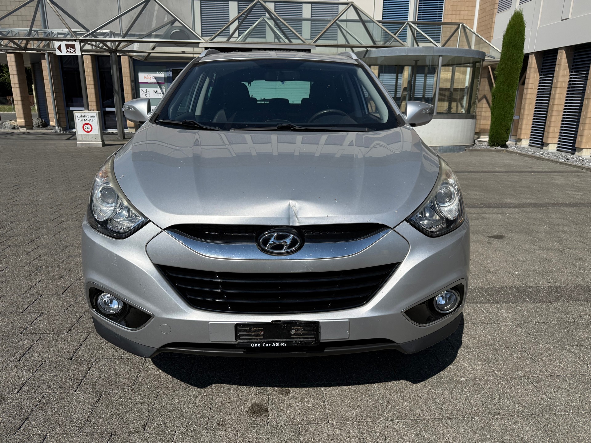 HYUNDAI iX 35 2.0 Style 4WD Automatic-image-1