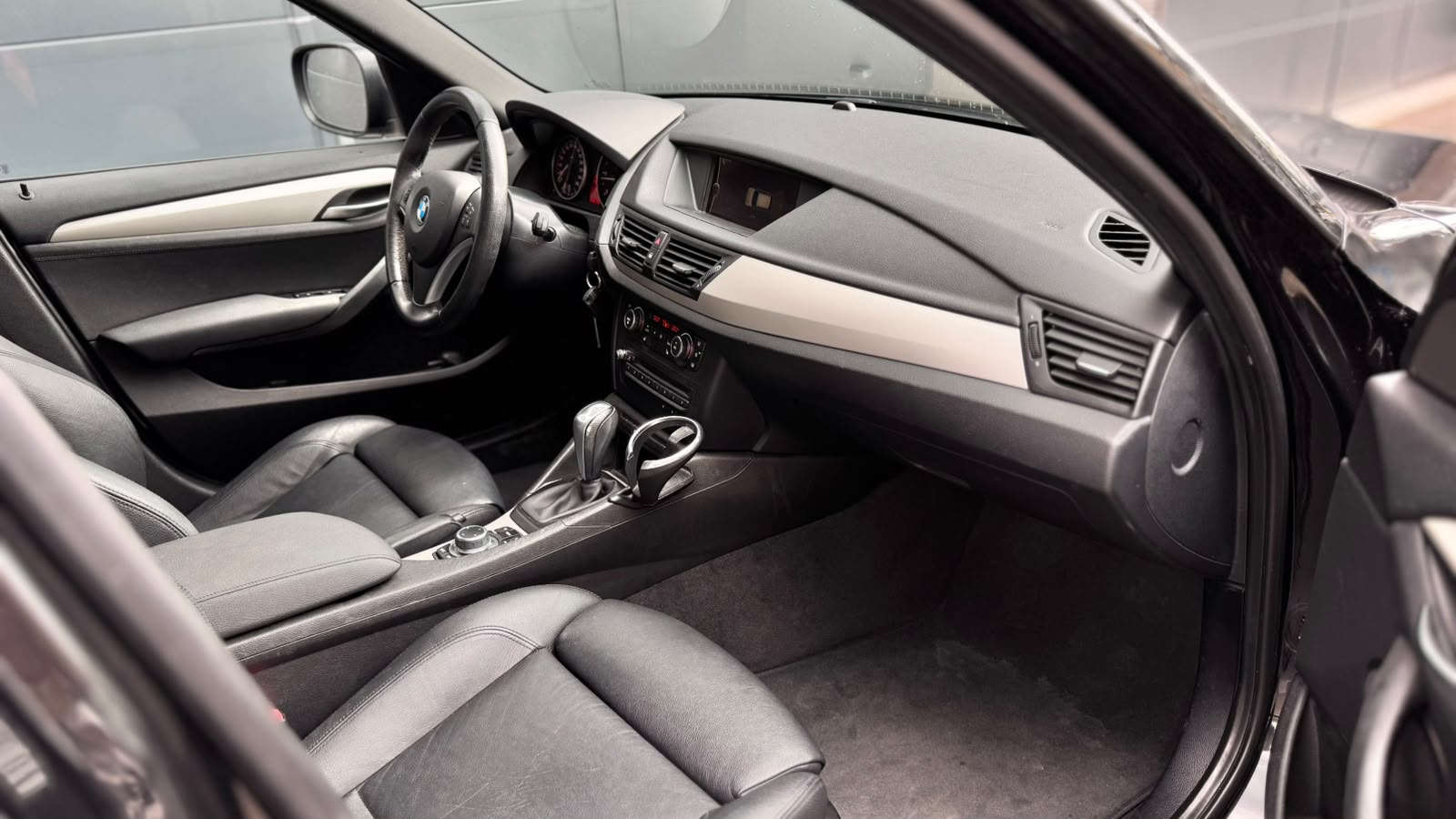 BMW X1 xDrive 20d Steptronic-image-8