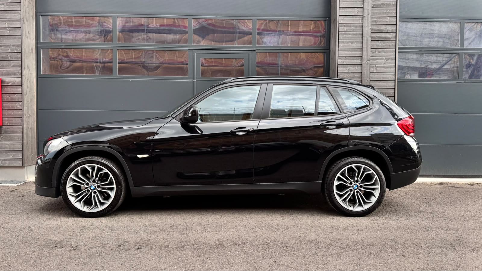 BMW X1 xDrive 20d Steptronic-image-2