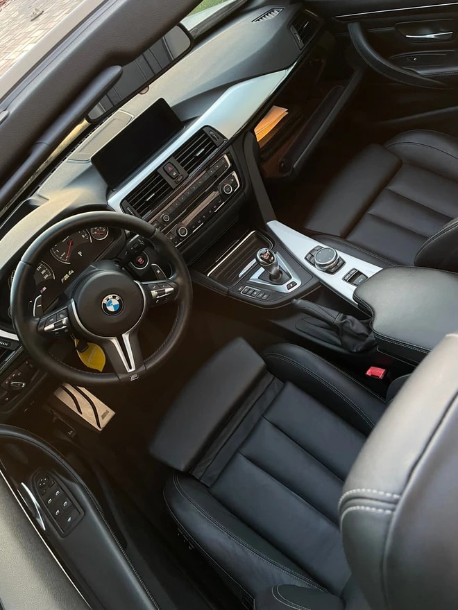 BMW M4-image-4