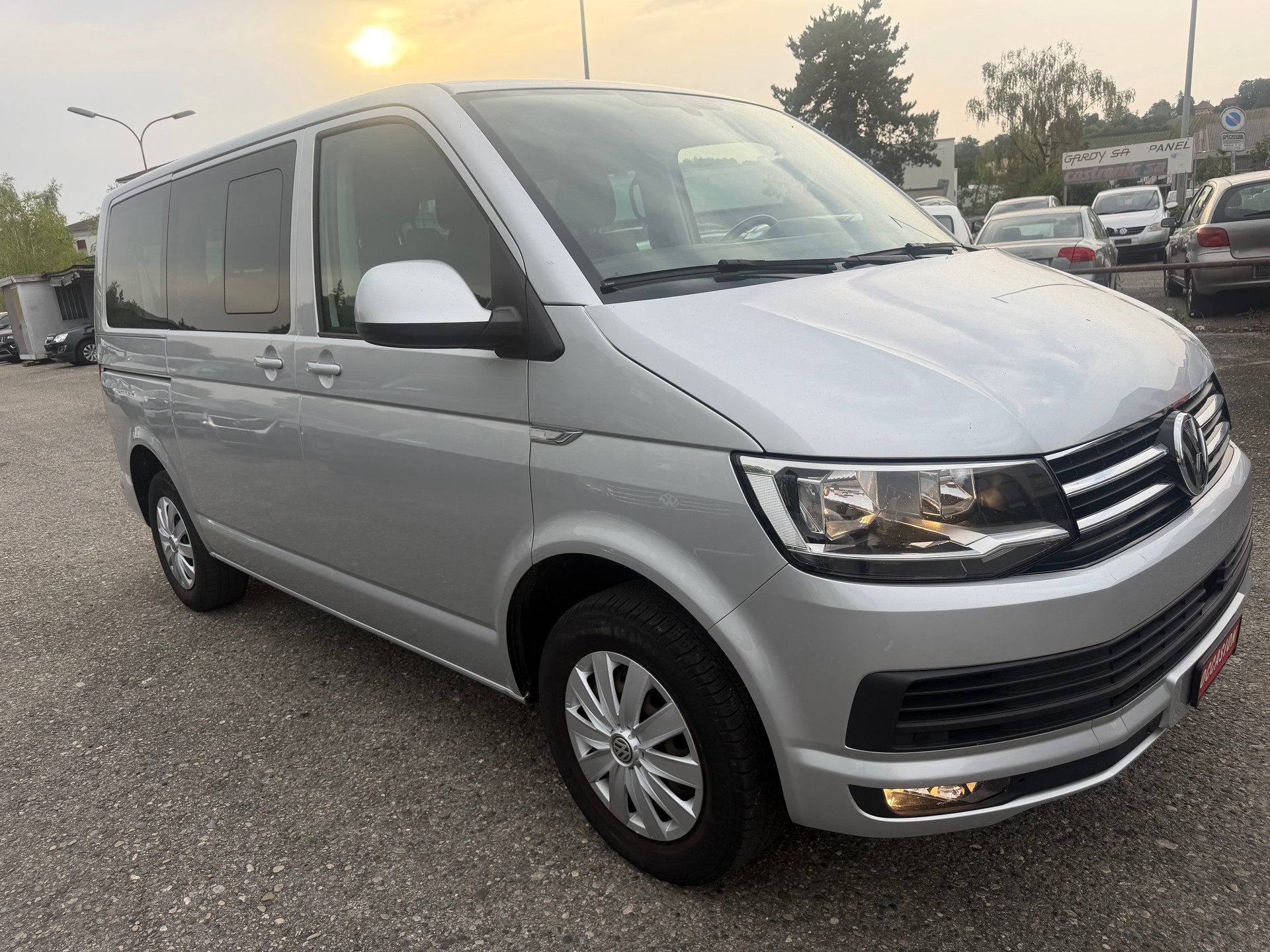 VW T6 Caravelle 2.0 TDI Comfortline DSG-image-2