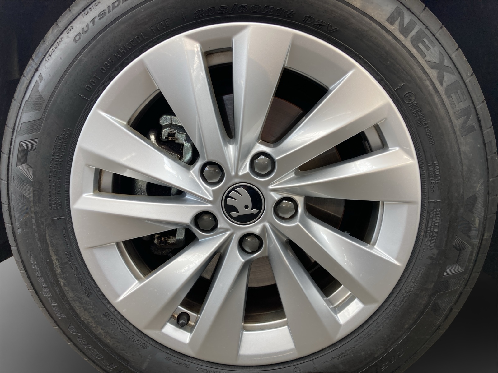 SKODA Octavia Combi 1.5 TSI mHEV DSG Dynamic-image-15