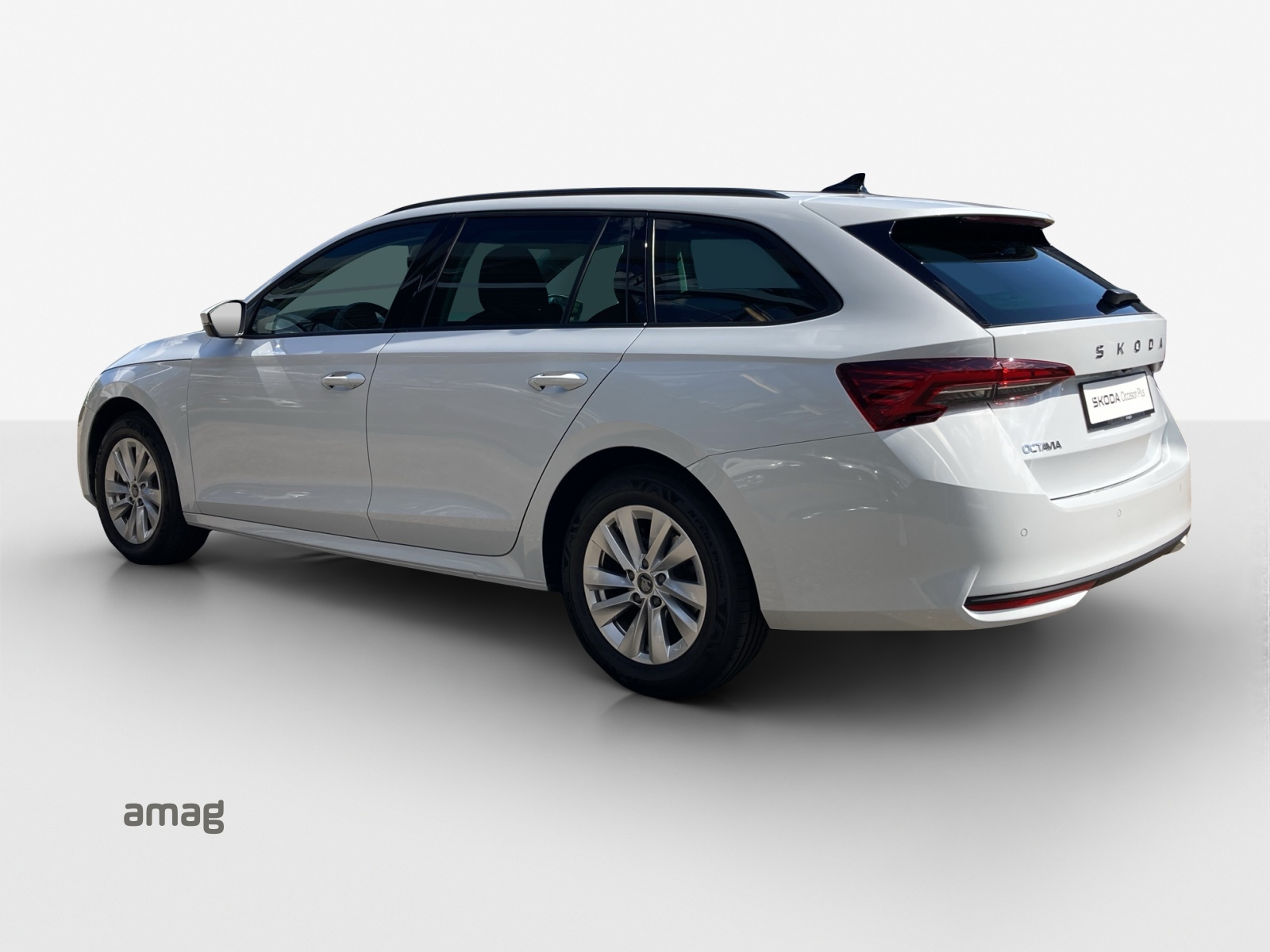 SKODA Octavia Combi 1.5 TSI mHEV DSG Dynamic-showroom-element-2