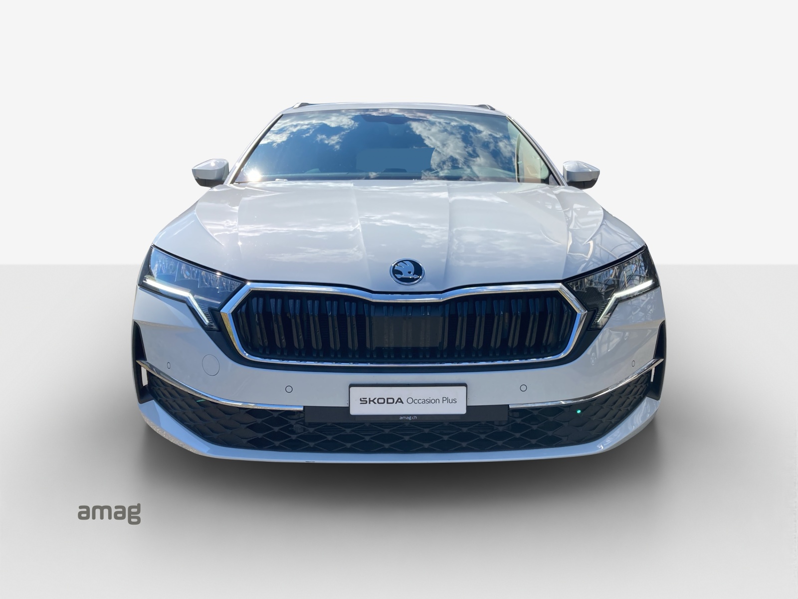 SKODA Octavia Combi 1.5 TSI mHEV DSG Dynamic-image-6