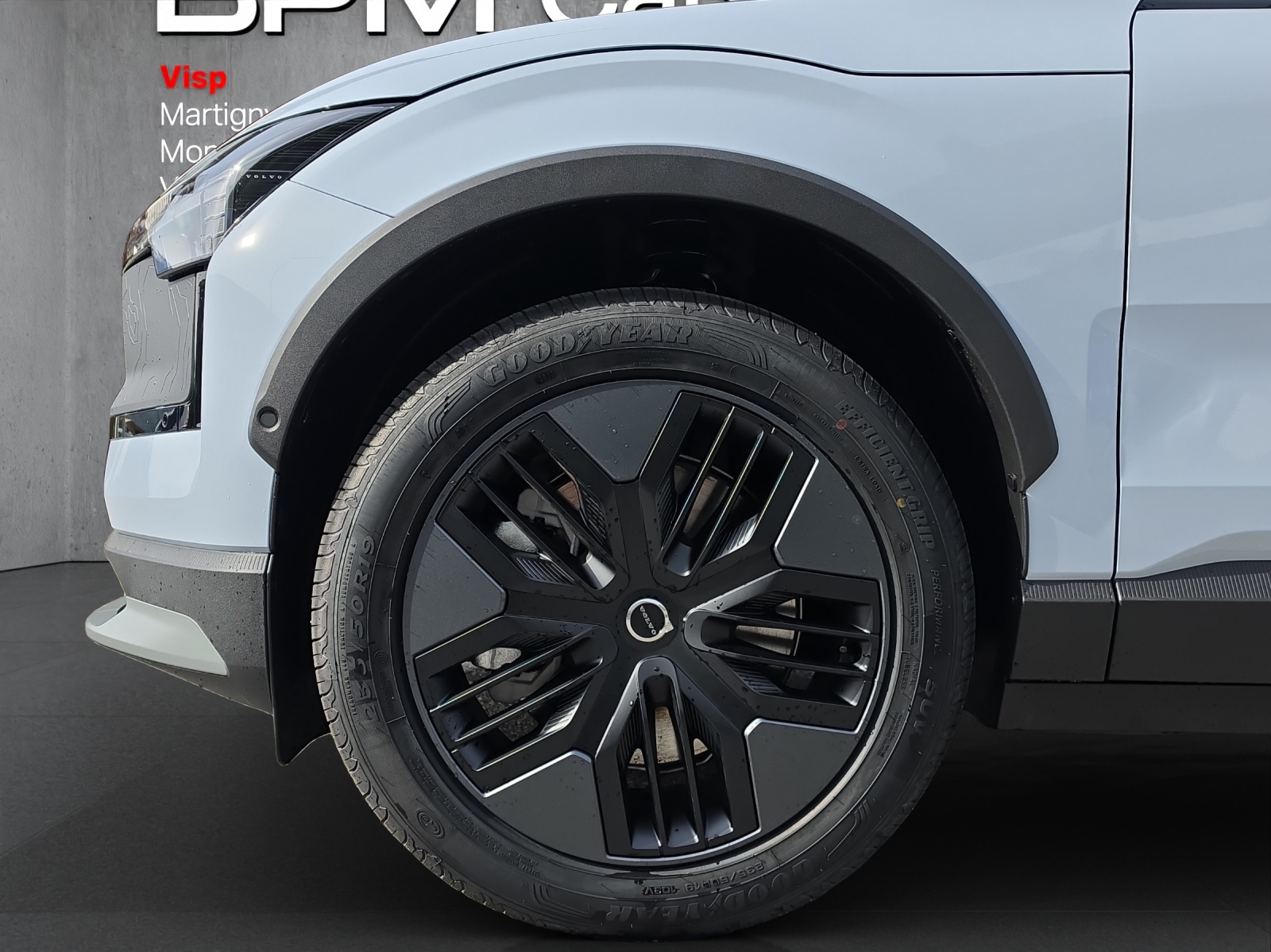VOLVO EX30 Cross Country E60 69kWh Twin Performance AWD-image-6