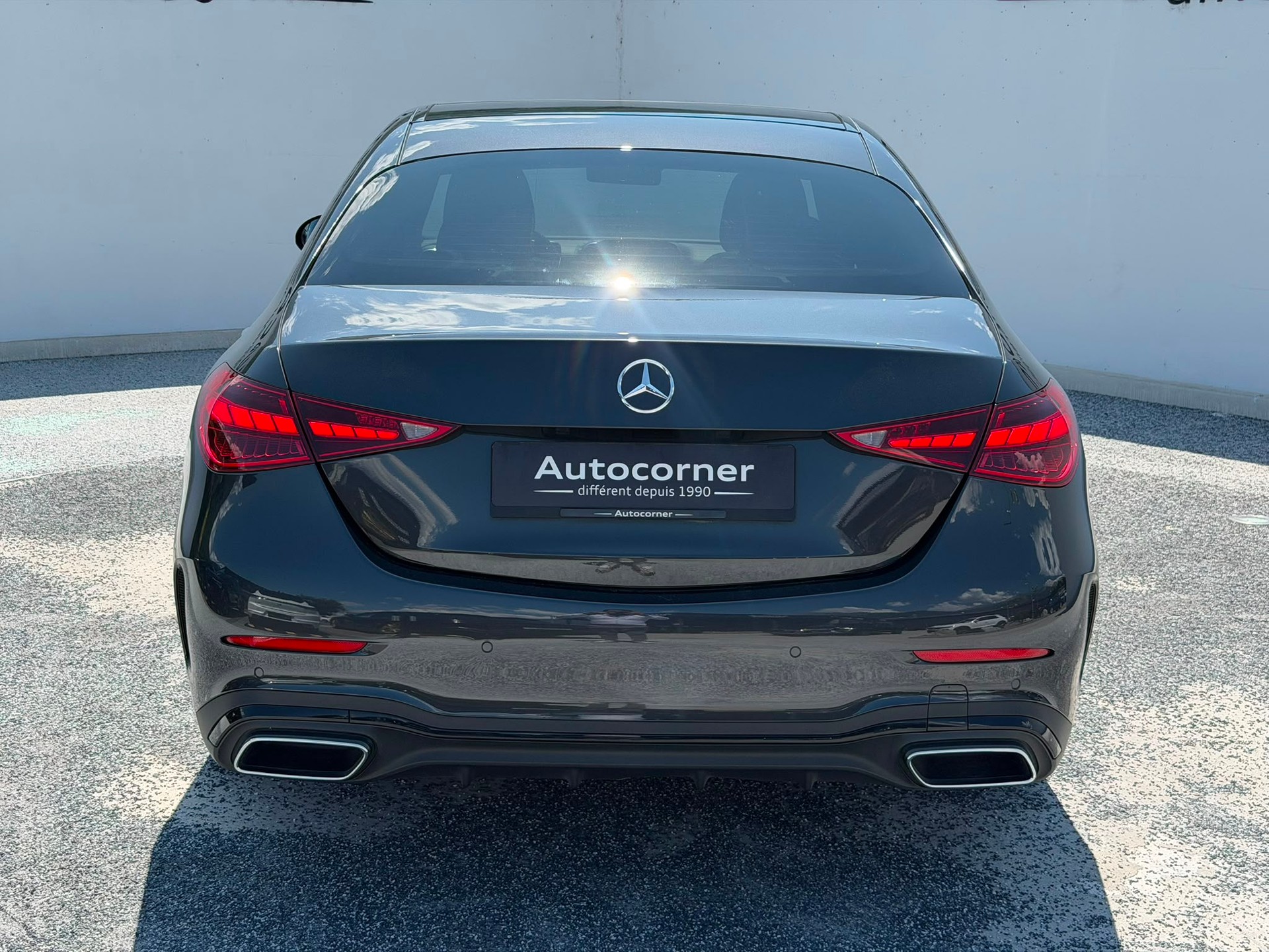 MERCEDES-BENZ C 300 4Matic AMG Line-image-4