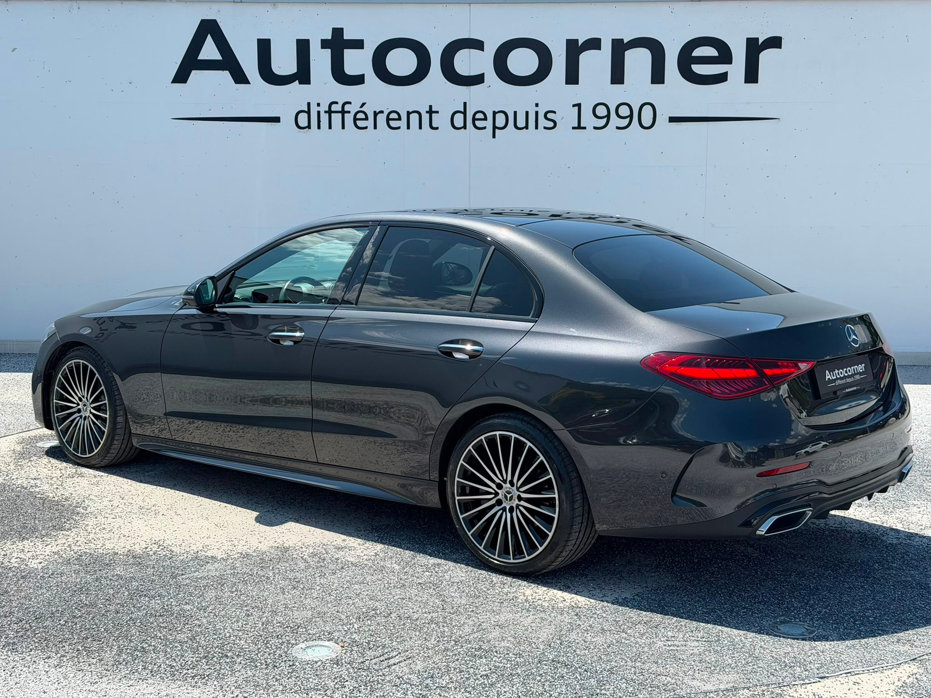 MERCEDES-BENZ C 300 4Matic AMG Line-image-2