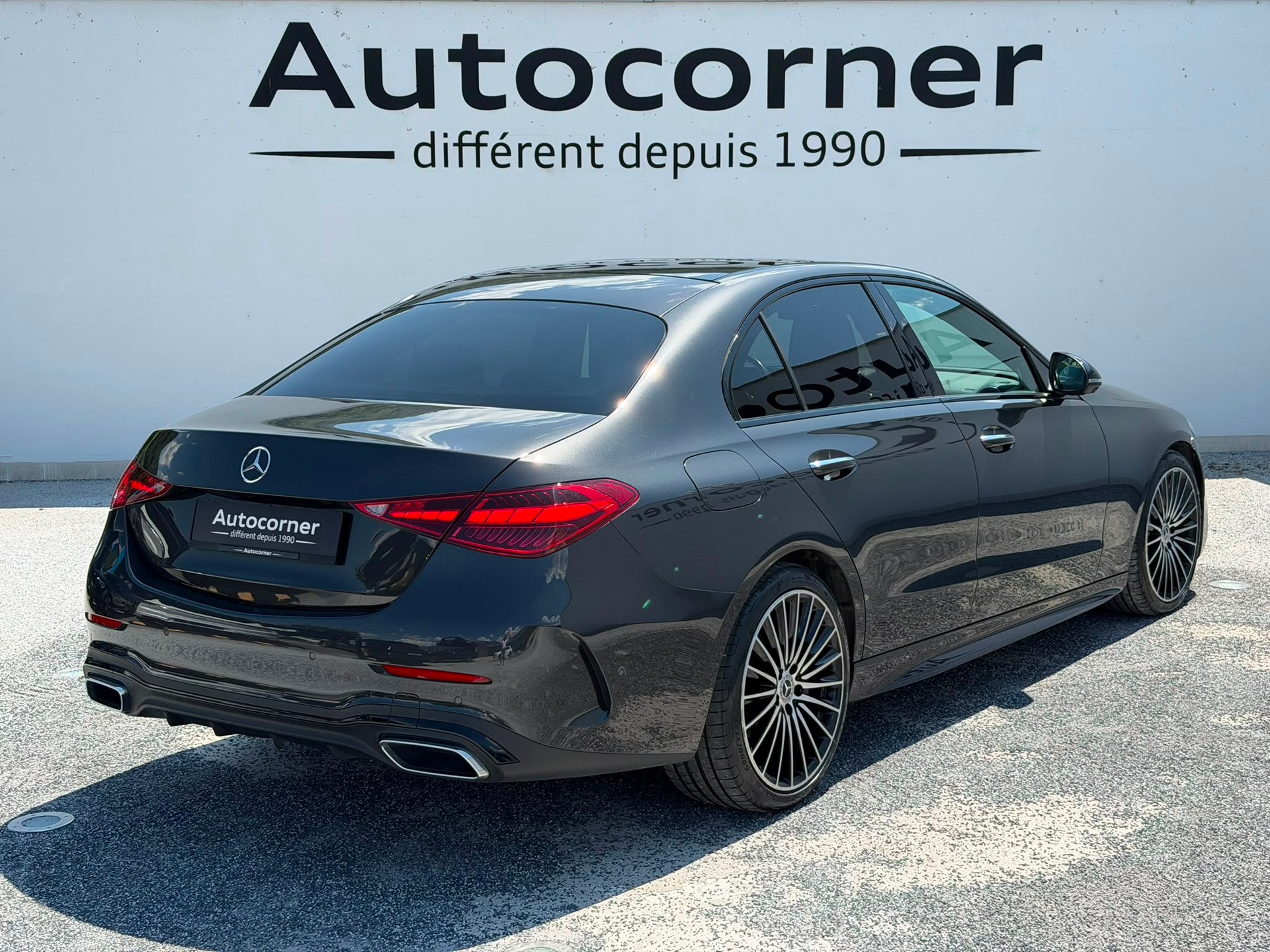 MERCEDES-BENZ C 300 4Matic AMG Line-showroom-element-3