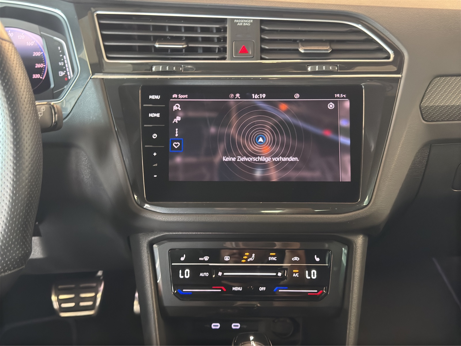 VW Tiguan 2.0TSI R 4Motion DSG-image-10