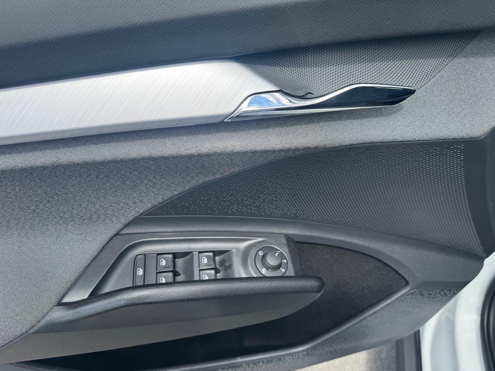 SKODA Enyaq iV 80-image-9
