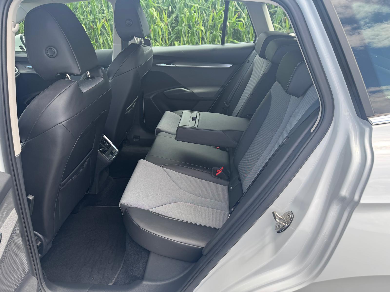 SKODA Enyaq iV 80-image-8