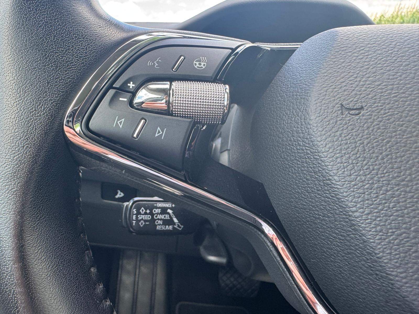 SKODA Enyaq iV 80-image-15