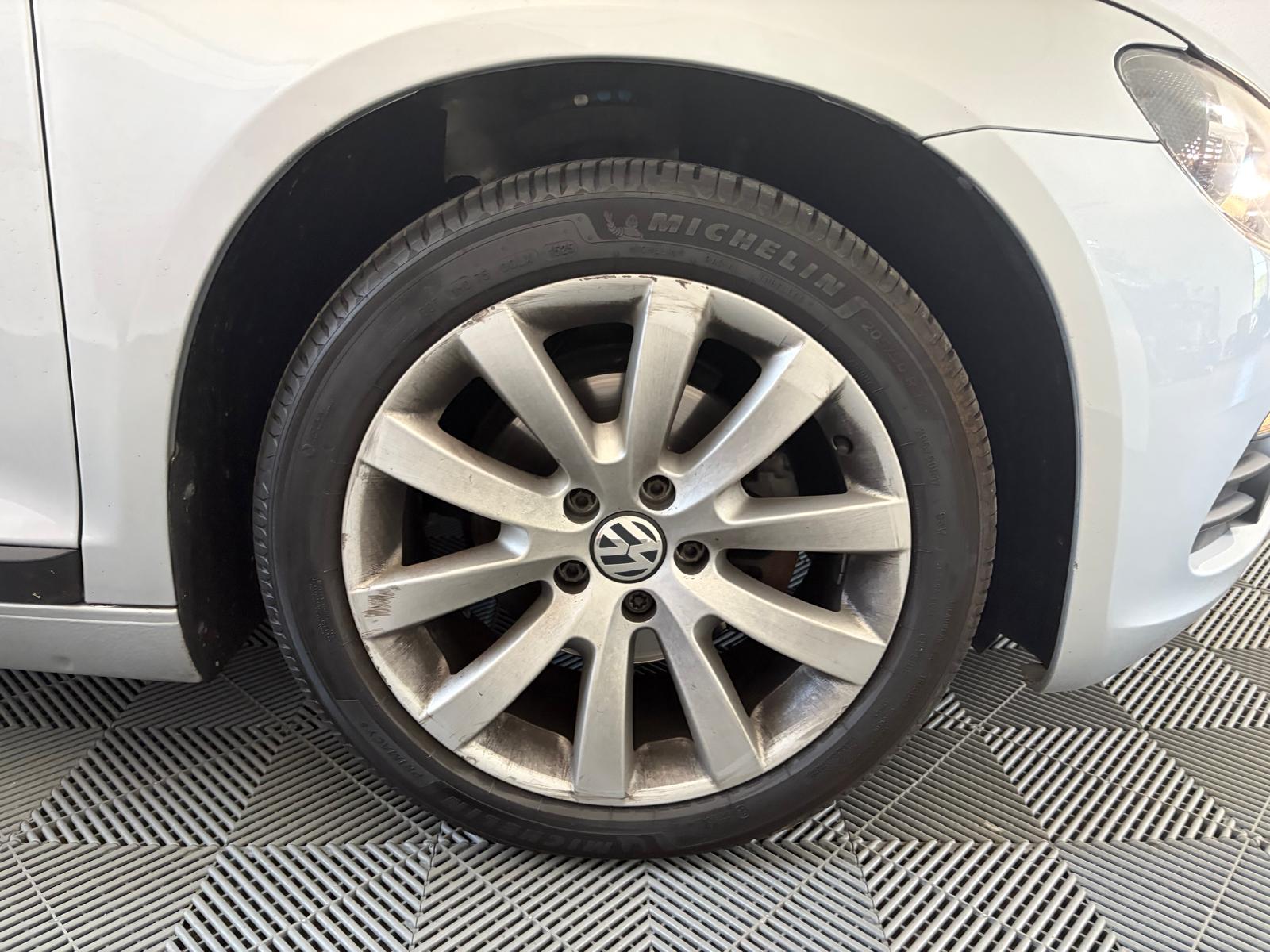 VW Scirocco 1.4 TSI BlueMotion Technology - Caméra de recul - Régulateur de vitesse-image-17