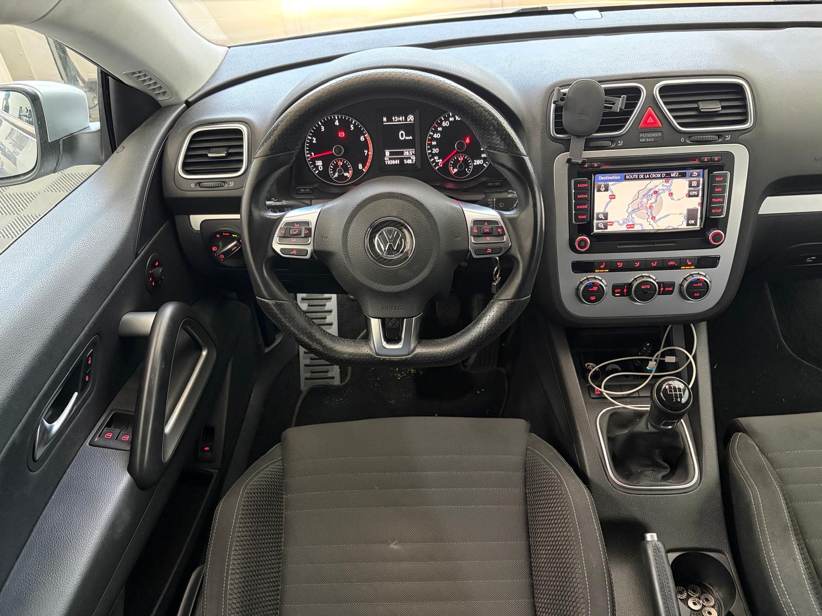 VW Scirocco 1.4 TSI BlueMotion Technology - Caméra de recul - Régulateur de vitesse-image-8
