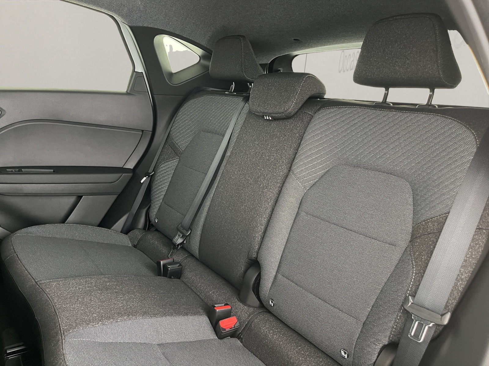 RENAULT Captur 1.8 E-Tech techno-image-16
