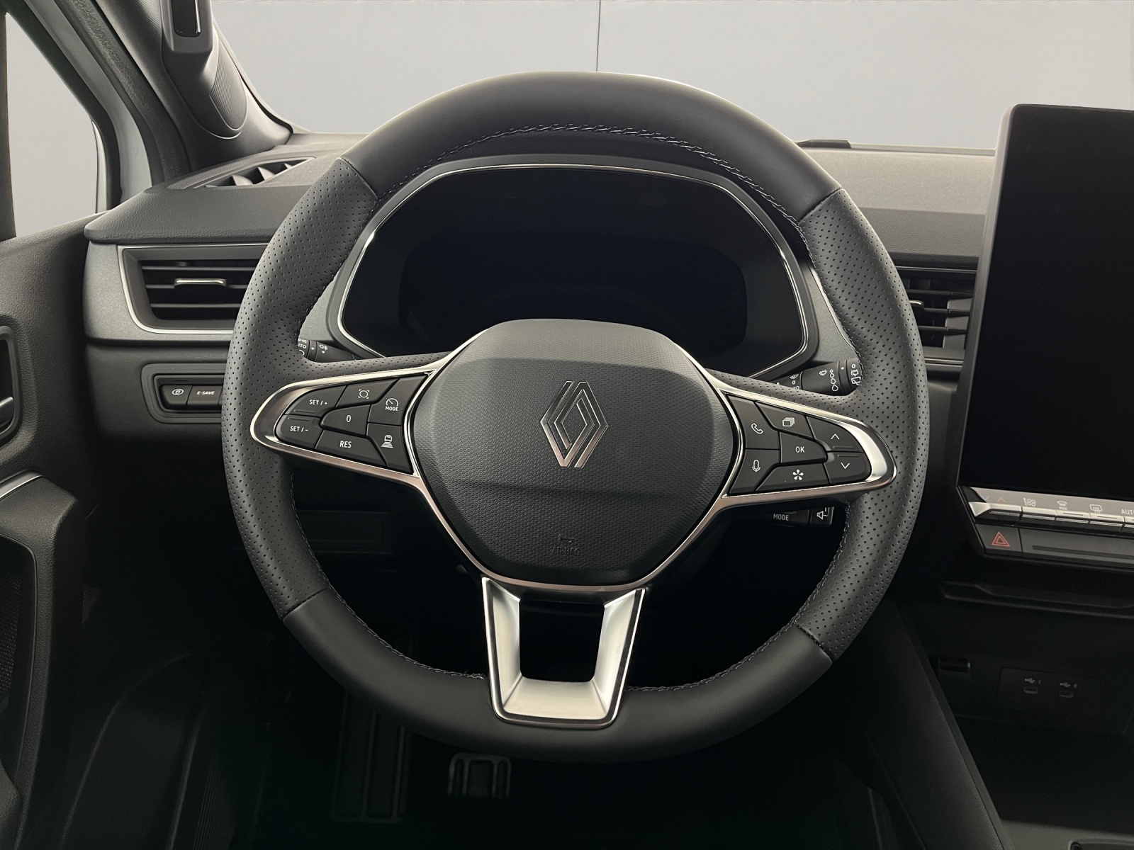 RENAULT Captur 1.8 E-Tech techno-image-9