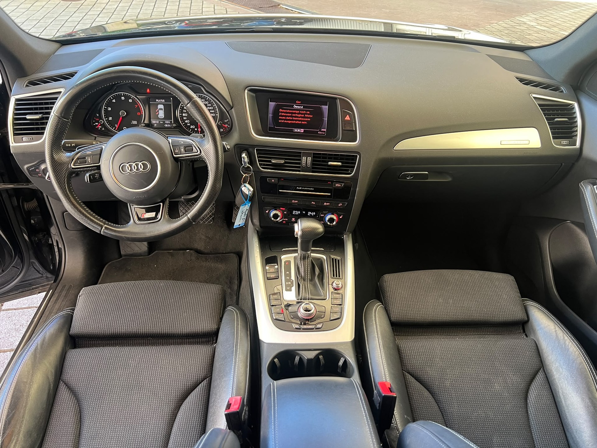 AUDI Q5 2.0 TFSI quattro tiptronic-image-23