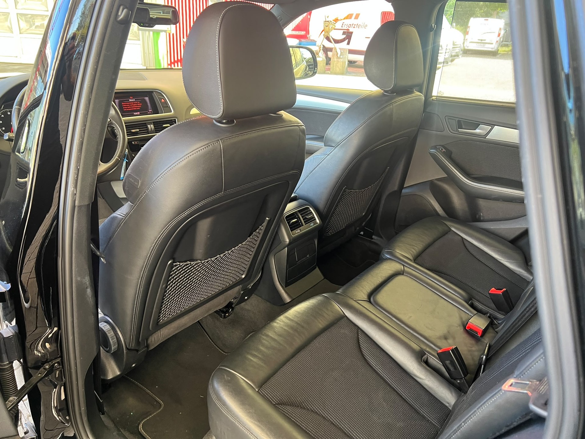 AUDI Q5 2.0 TFSI quattro tiptronic-image-22