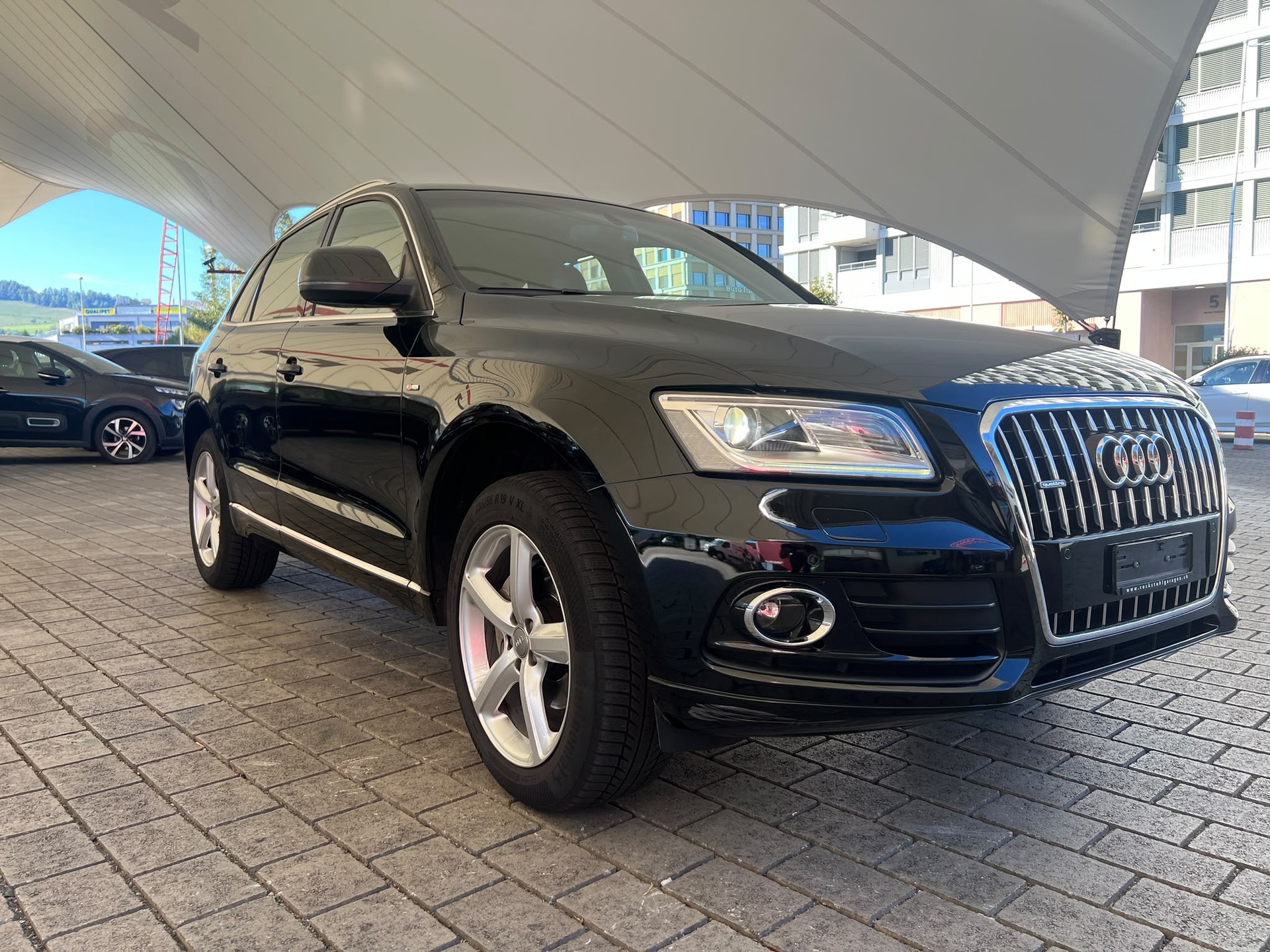 AUDI Q5 2.0 TFSI quattro tiptronic-image-2