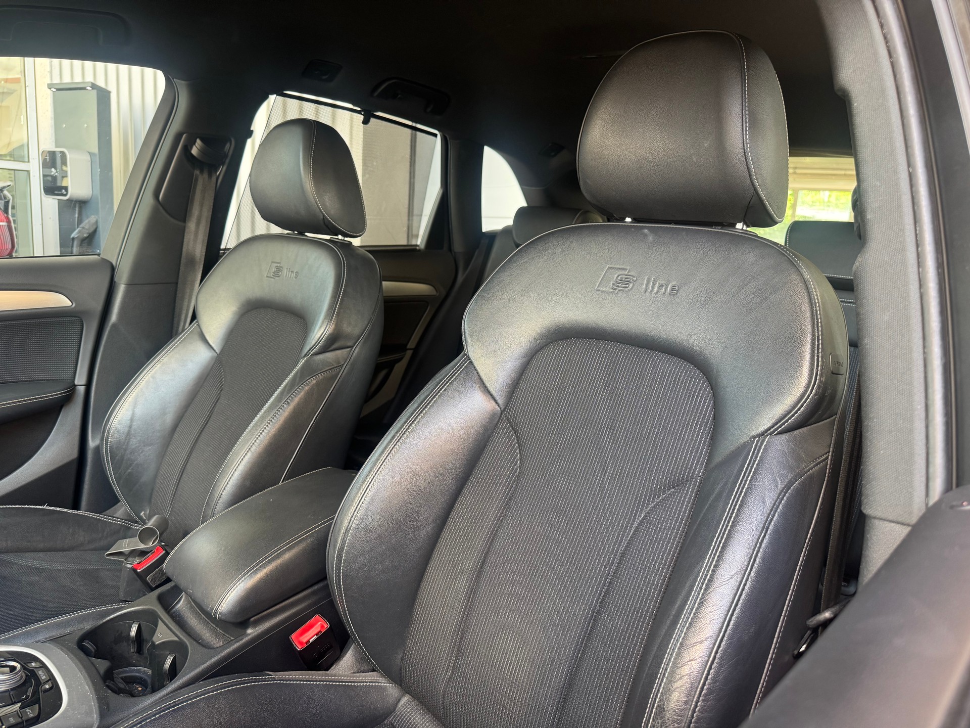 AUDI Q5 2.0 TFSI quattro tiptronic-image-16