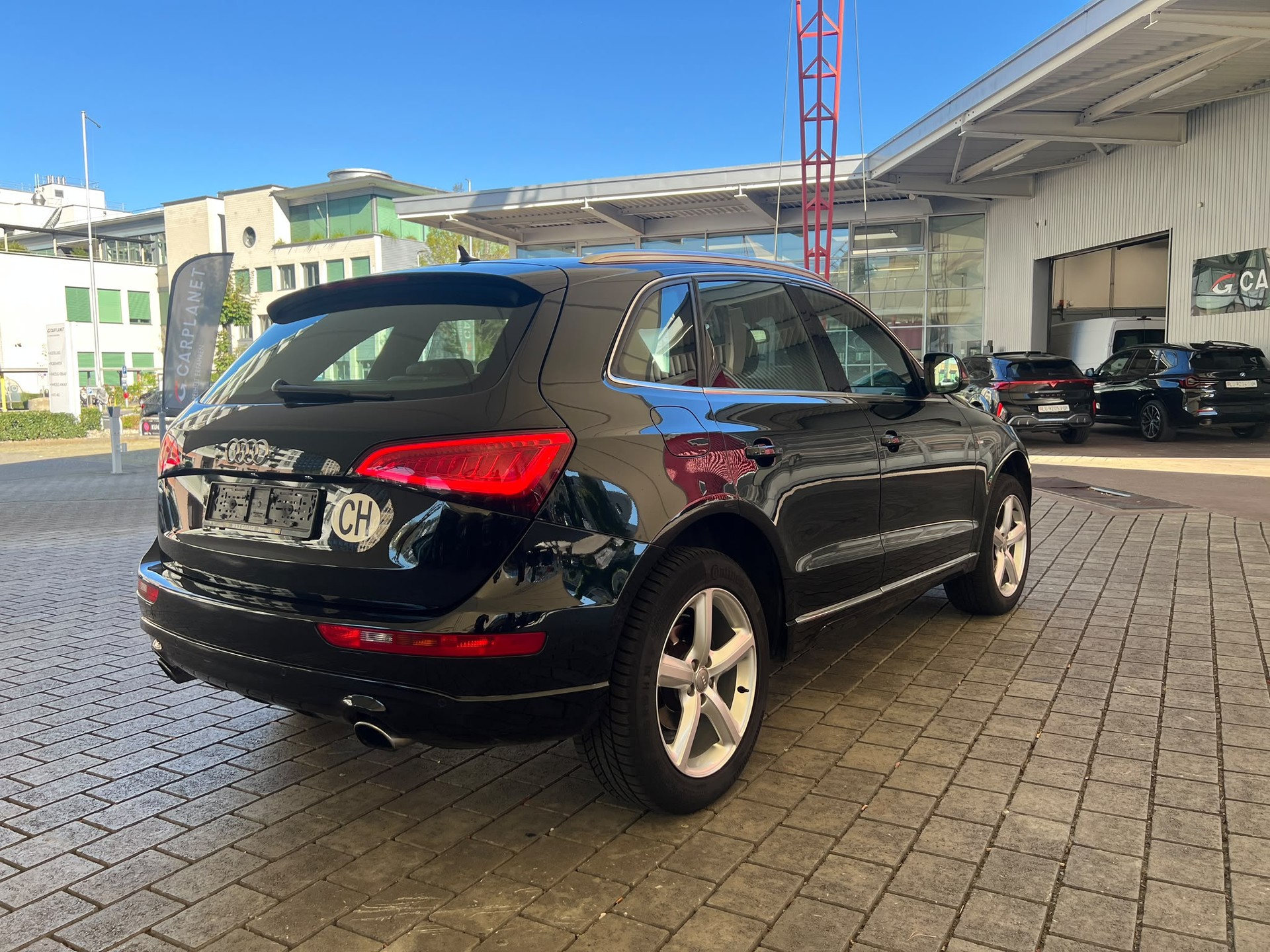 AUDI Q5 2.0 TFSI quattro tiptronic-image-5