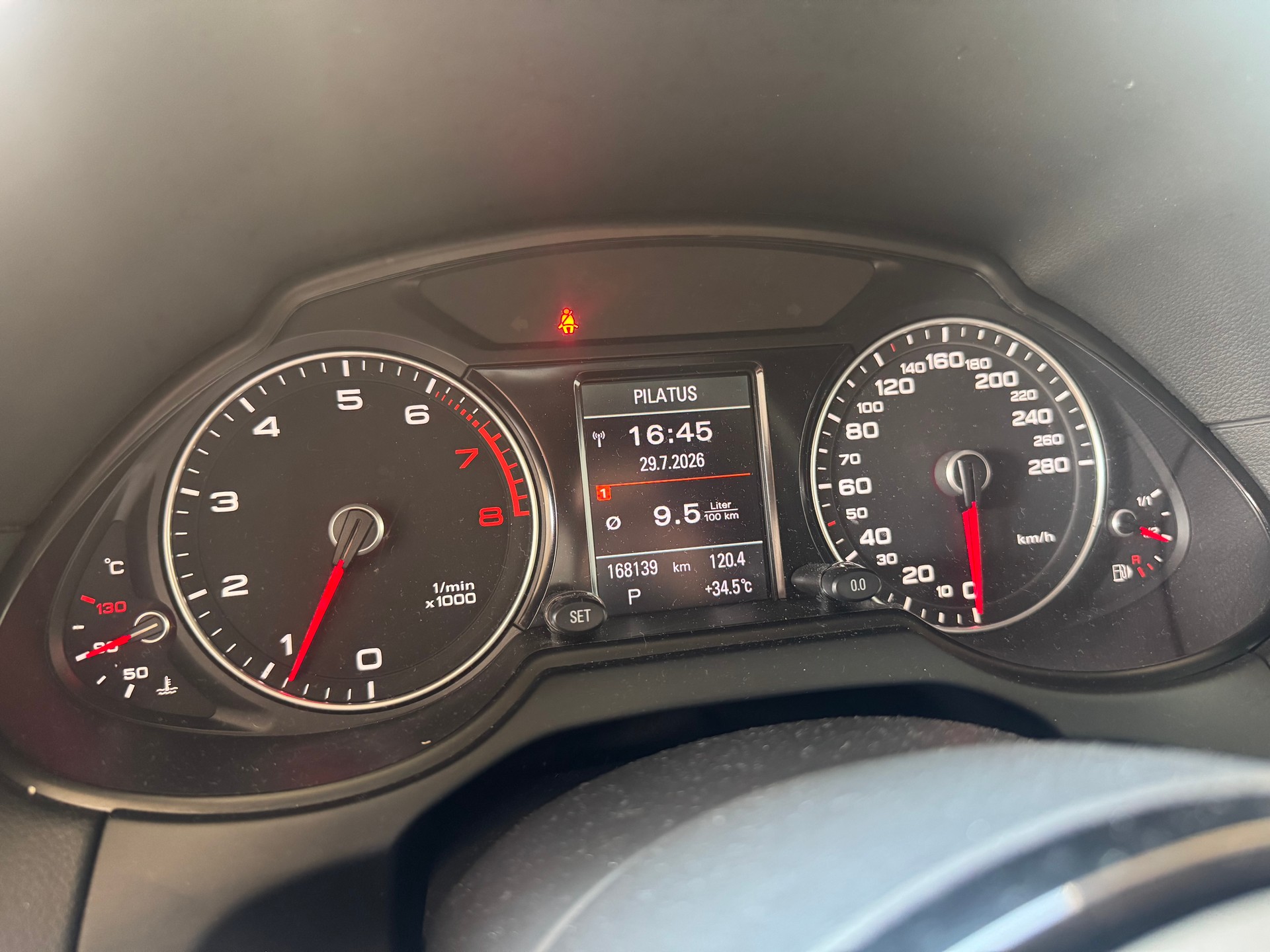 AUDI Q5 2.0 TFSI quattro tiptronic-image-10
