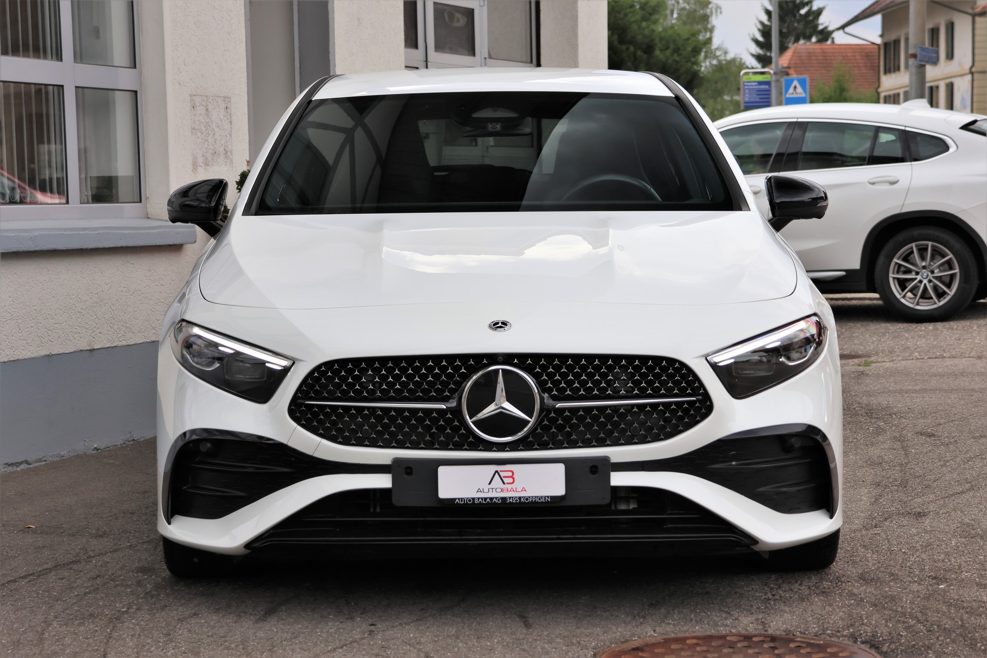 MERCEDES-BENZ A 250 4Matic AMG Line 4Matic 7G-DCT *Facelift*-image-1