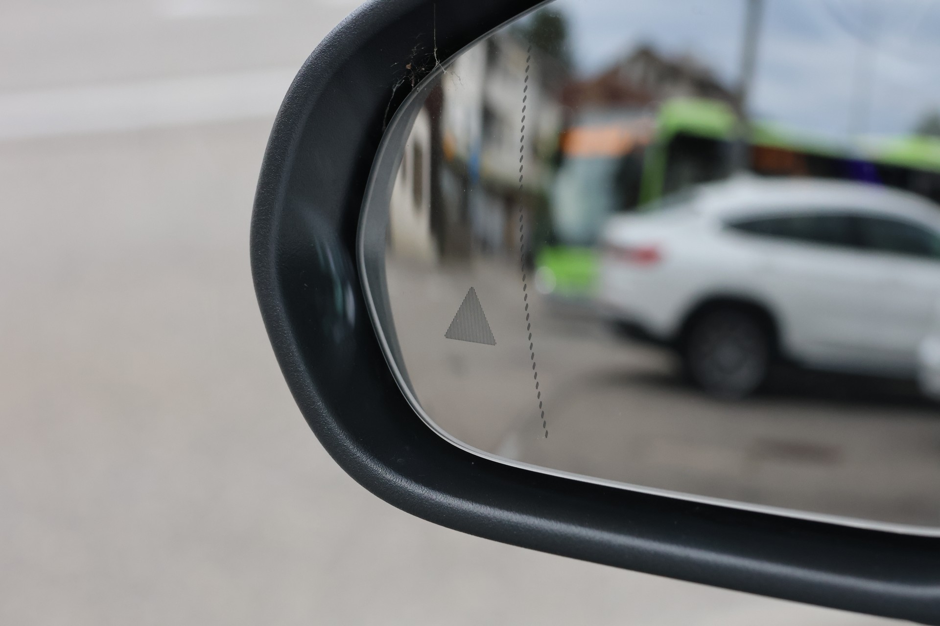 MERCEDES-BENZ A 250 4Matic AMG Line 4Matic 7G-DCT *Facelift*-image-23